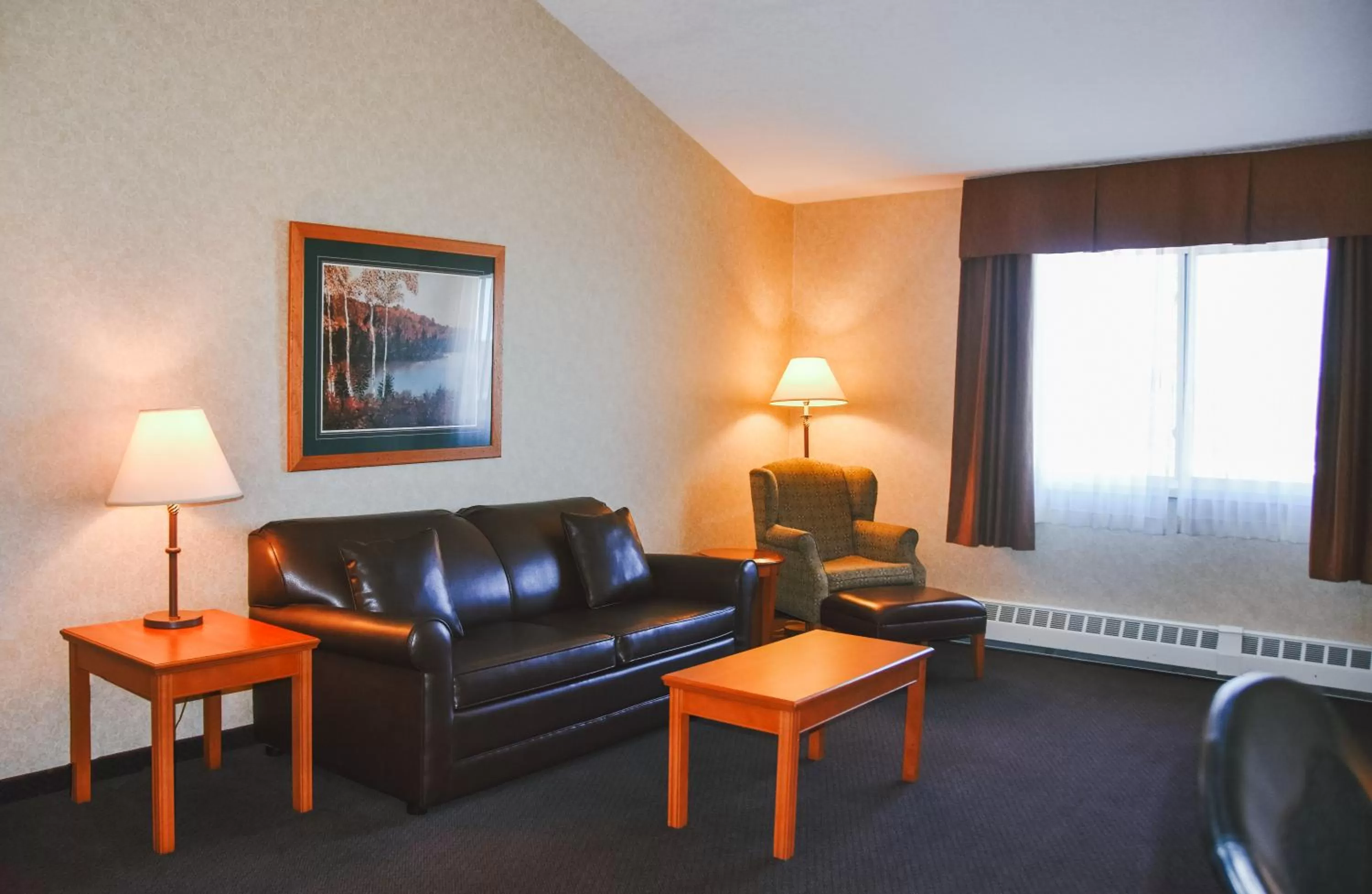 Living room in Stony Plain Inn & Suites