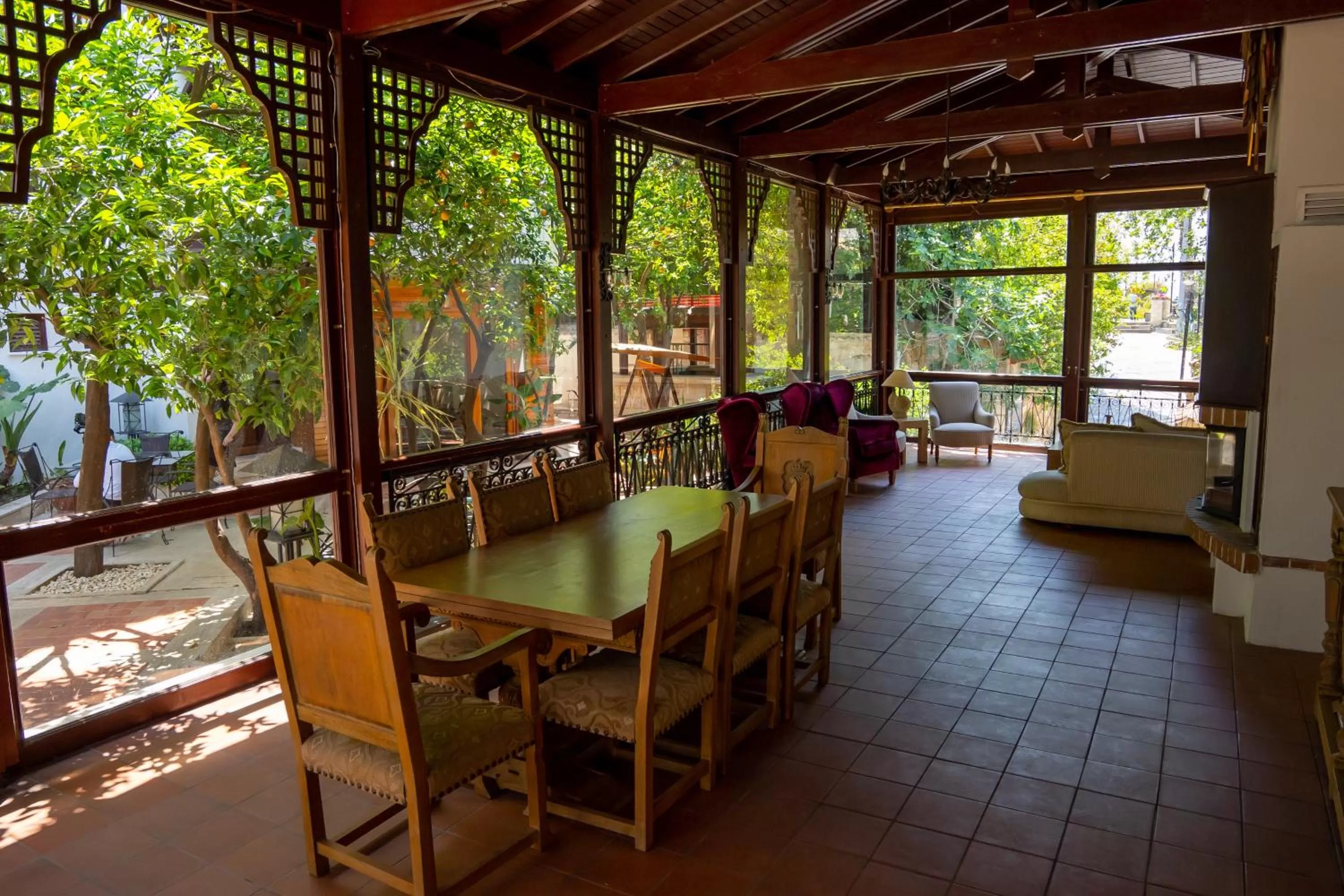 Lounge or bar in Aspen Hotel Kaleiçi