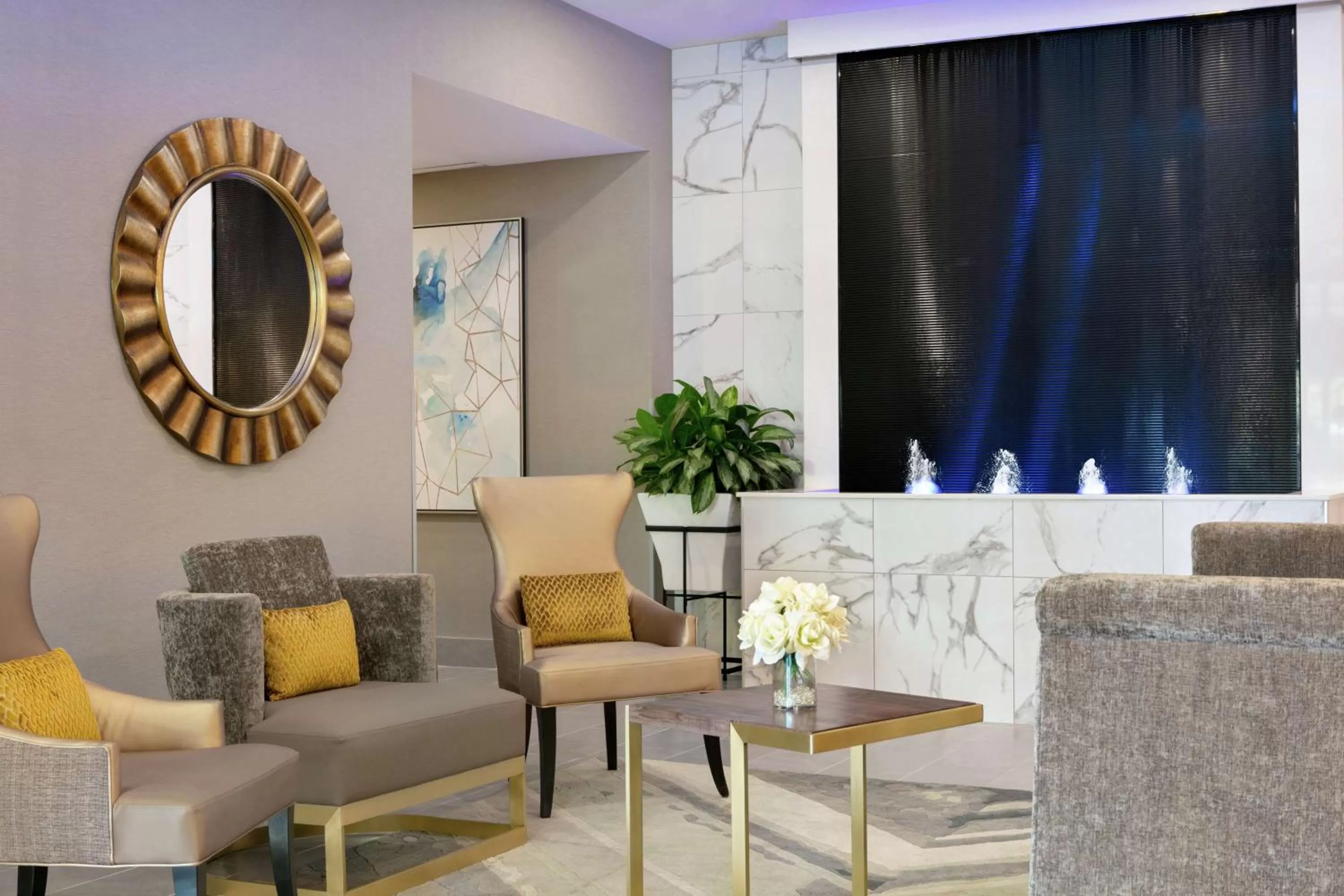 Lobby or reception in Embassy Suites By Hilton Montreal Airport