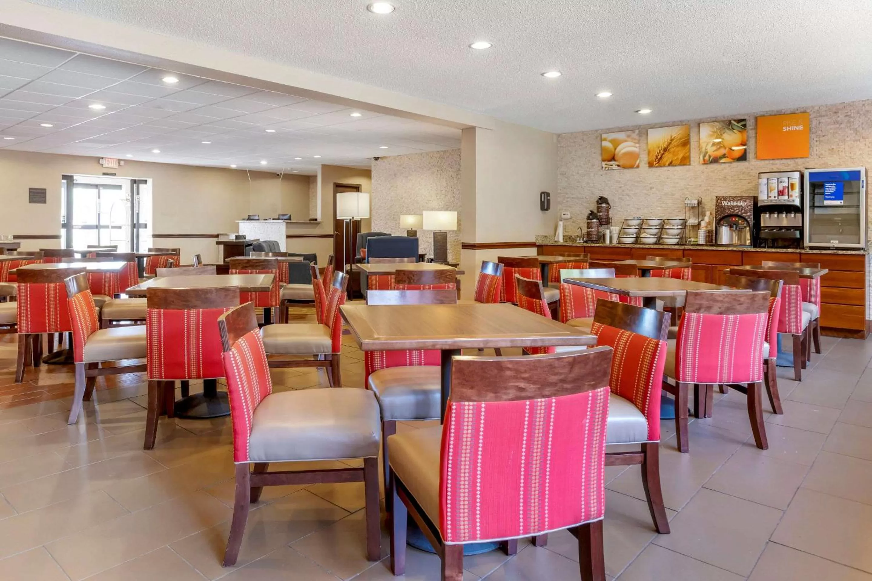 Restaurant/places to eat in Comfort Inn Sault Ste Marie MI