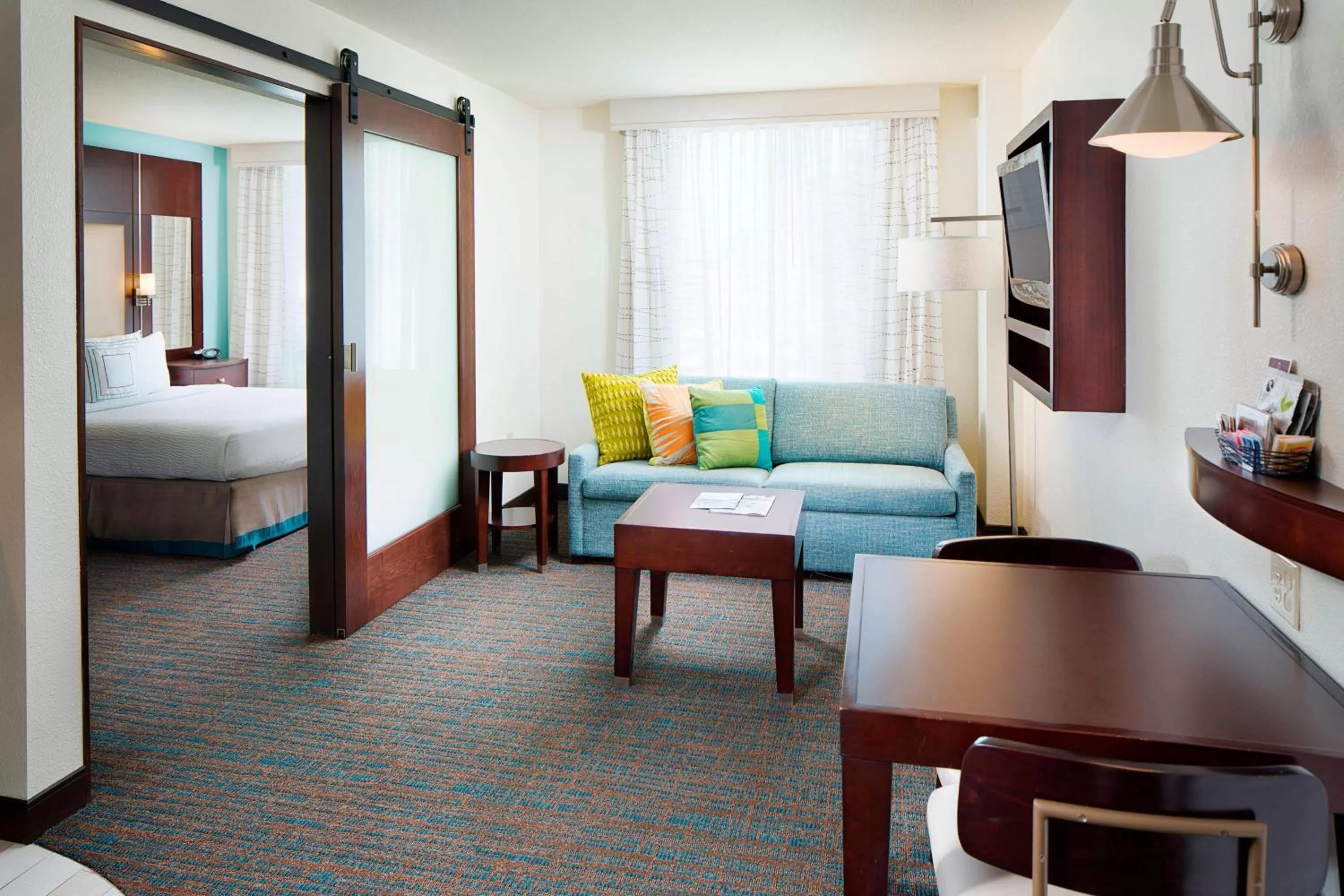 Living room, Bed in Residence Inn by Marriott San Diego Downtown/Gaslamp Quarter