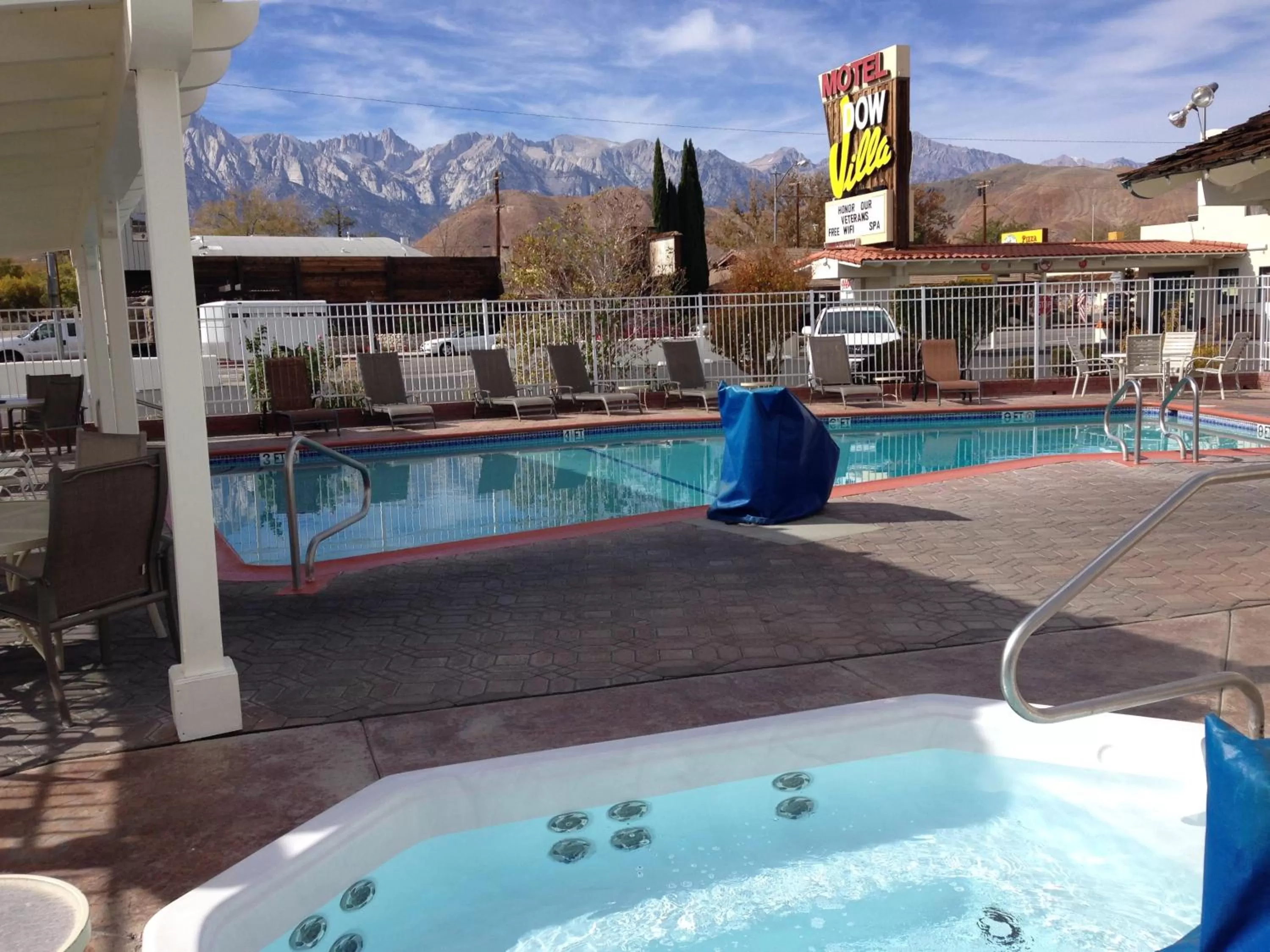 Swimming pool in Historic Dow Hotel