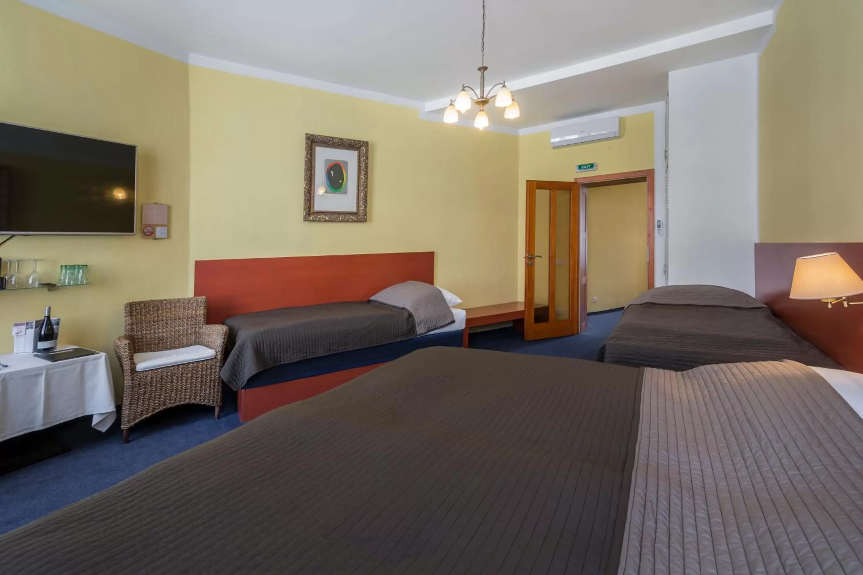 Standard Quadruple Room in Hotel Arte Standard Quadruple Room in Hotel Arte