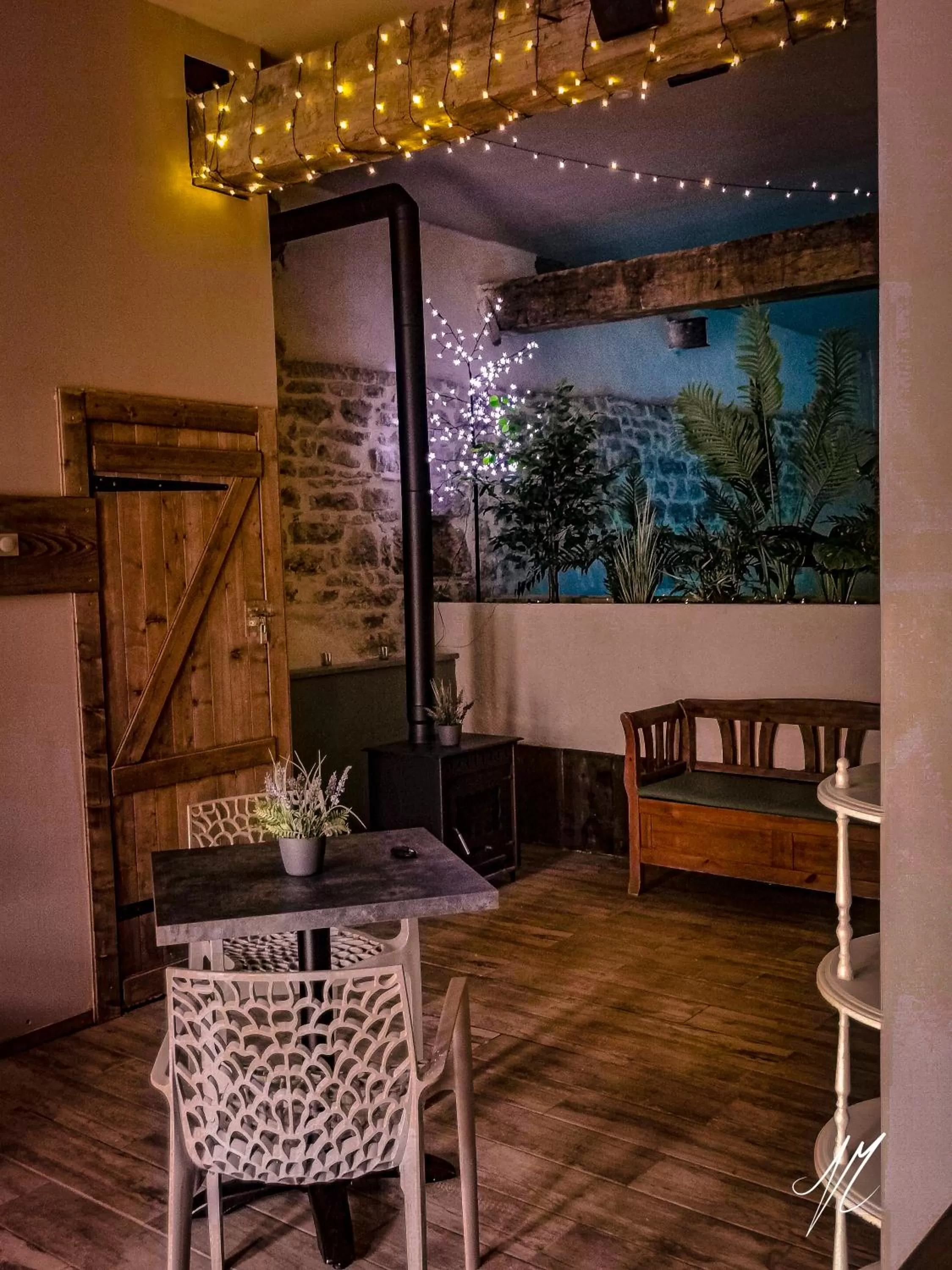 Swimming pool in LA GRANGE DES FRANGINES