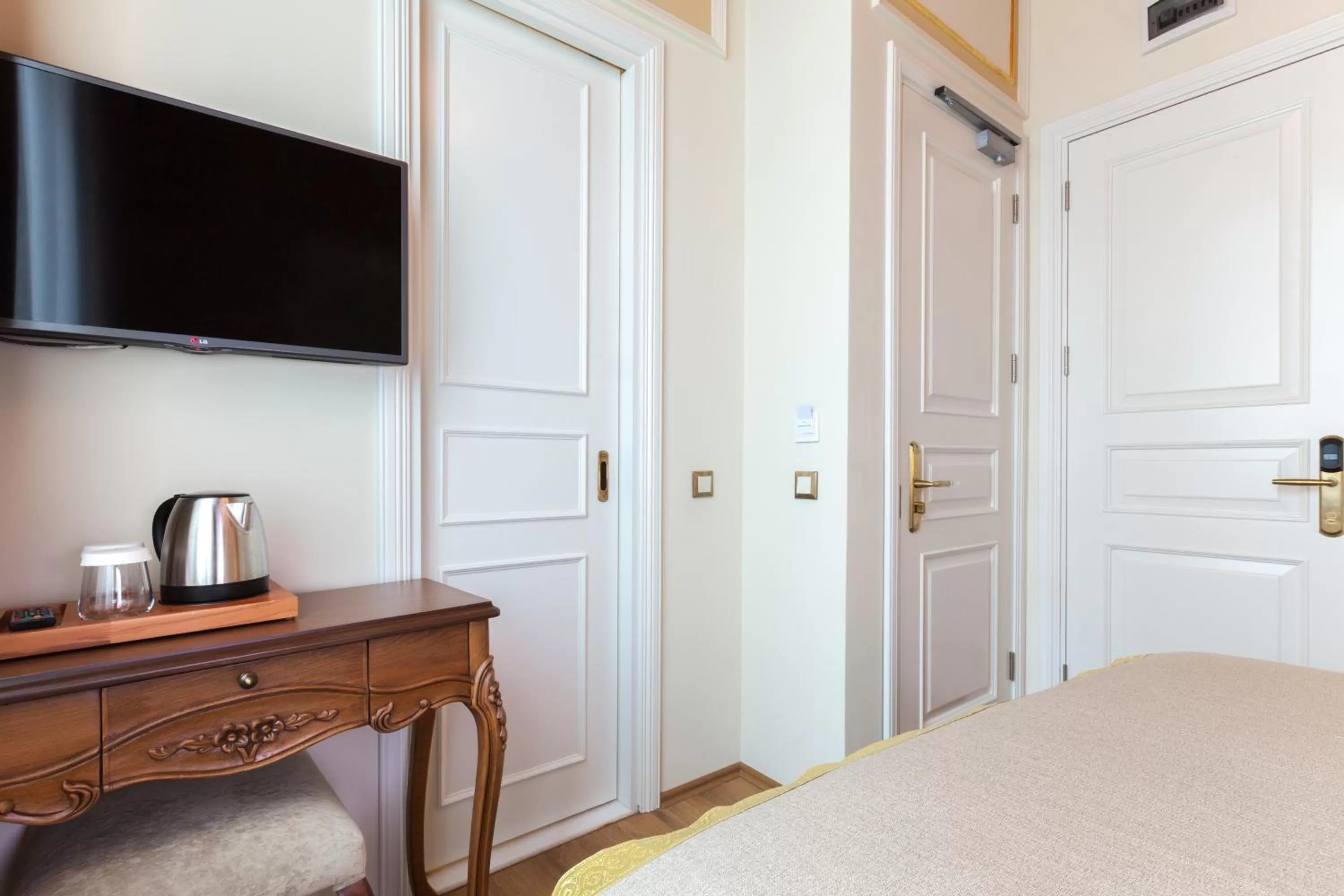 Connecting Family Room in Hotel Pera Parma