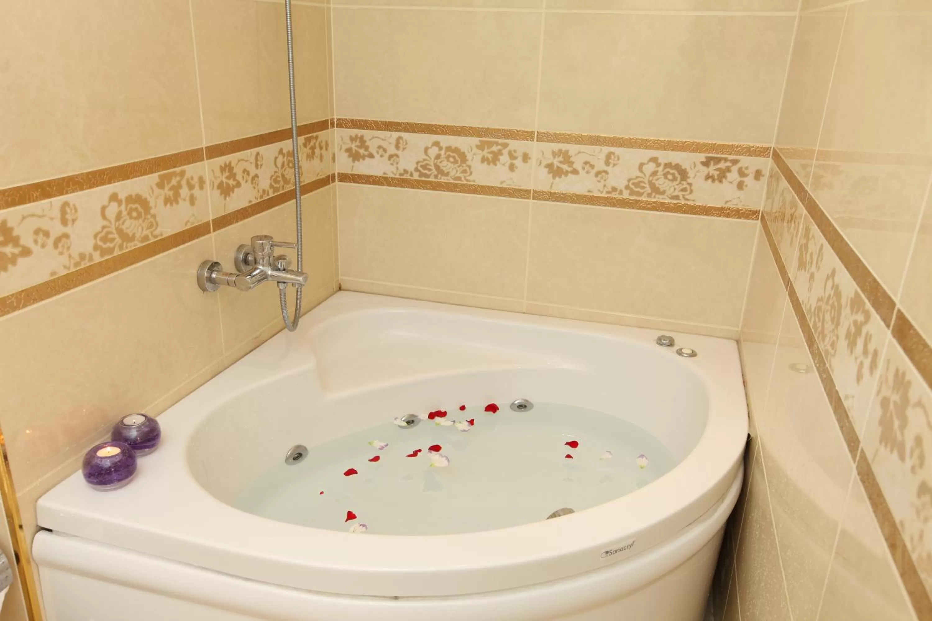 Bathroom in Sirkeci Park Hotel