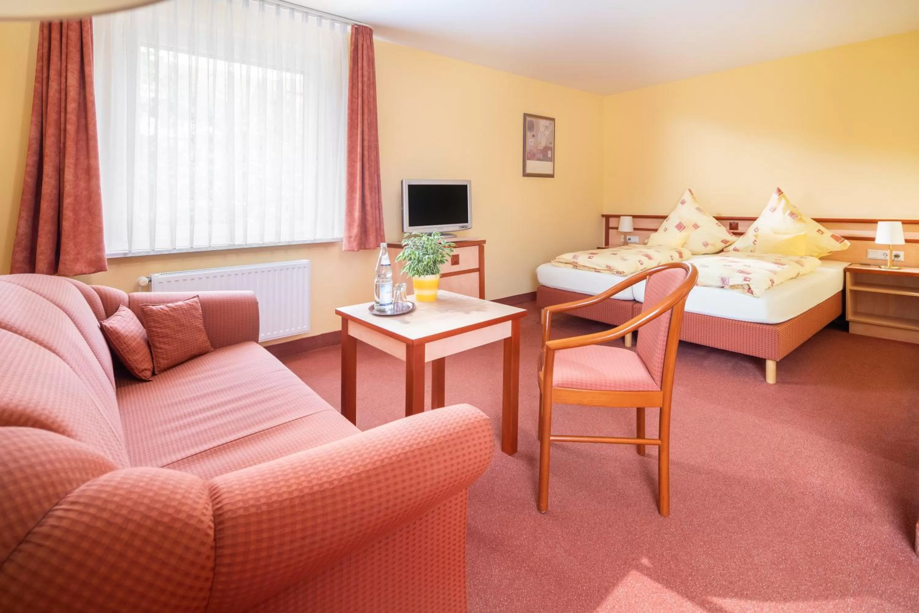 Photo of the whole room, Seating Area in Hotel Atlantis