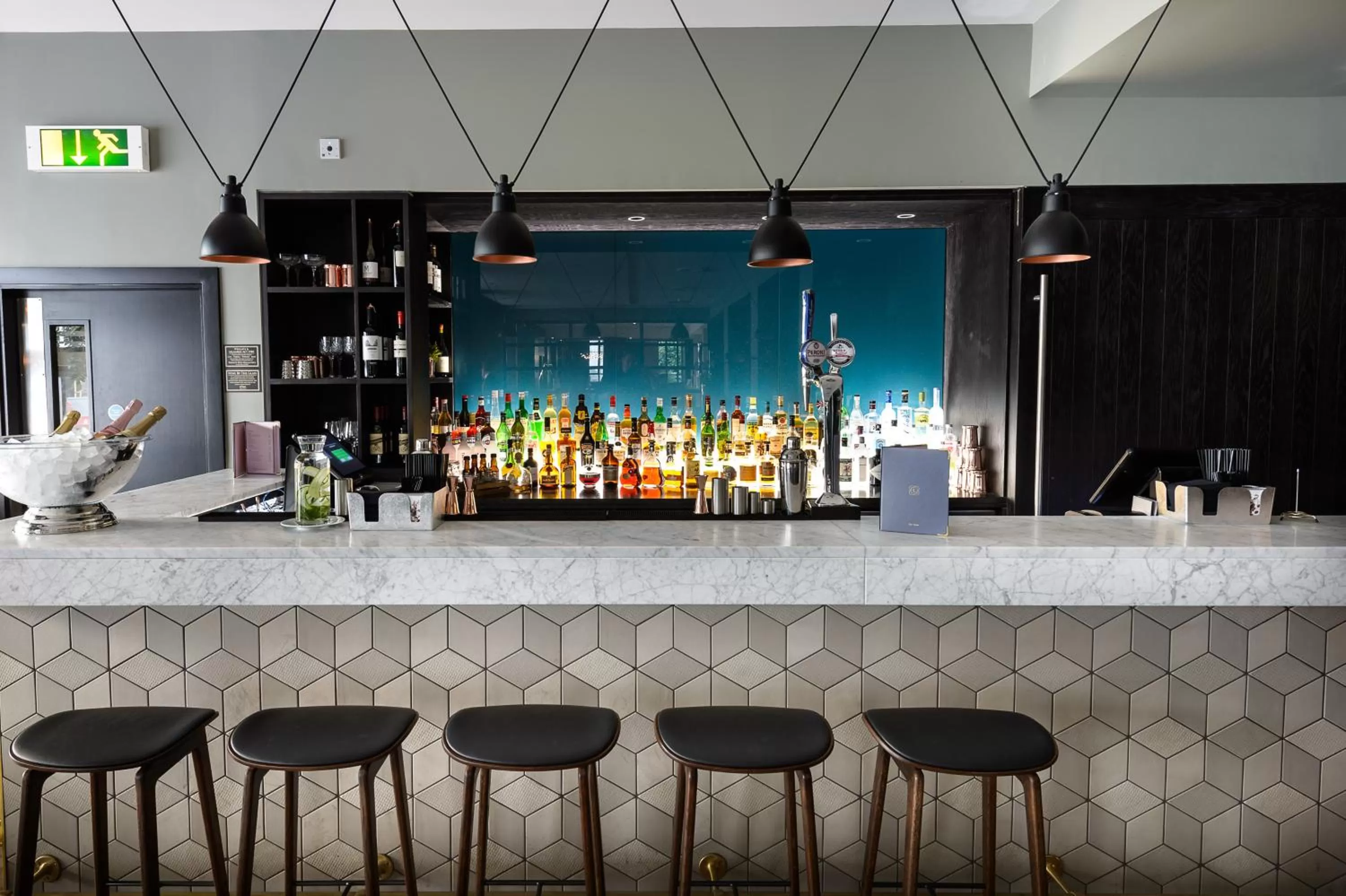 Lounge or bar in Apex City Of London Hotel