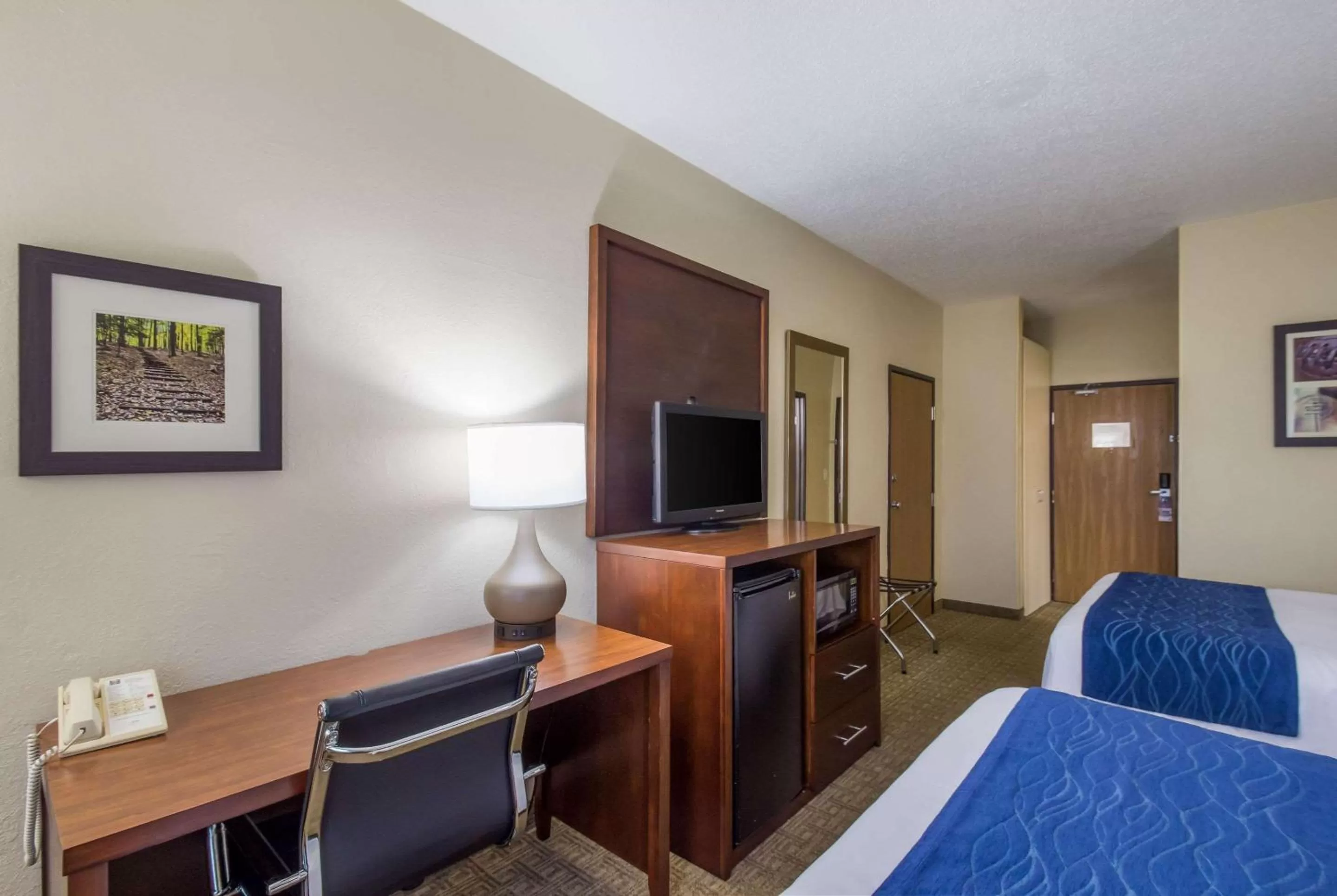 Queen Room with Two Queen Beds - Non-Smoking in Comfort Inn Green Bay