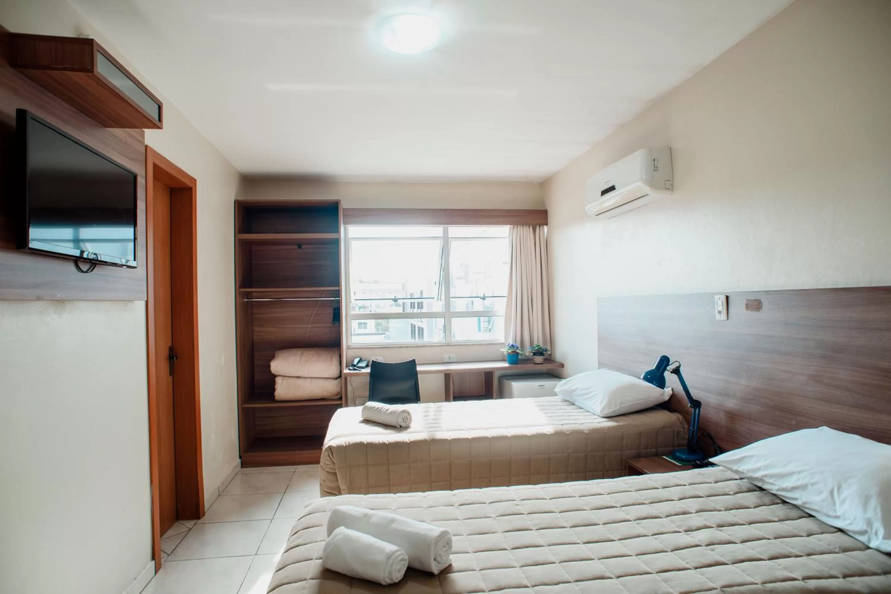 Photo of the whole room, Bed in Vallér Montanha Hotel