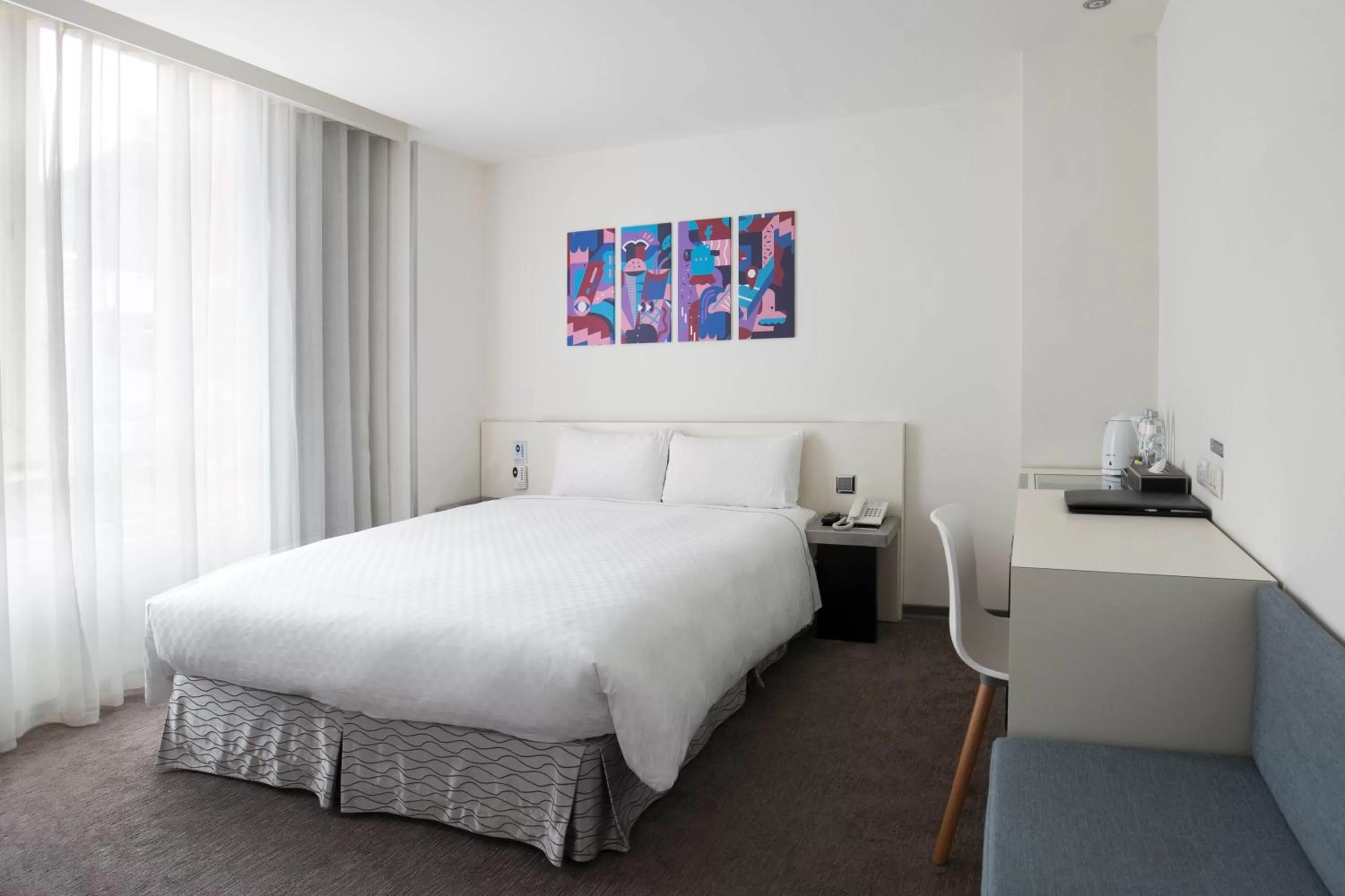 Photo of the whole room, Bed in CityInn Hotel Taipei Station Branch II