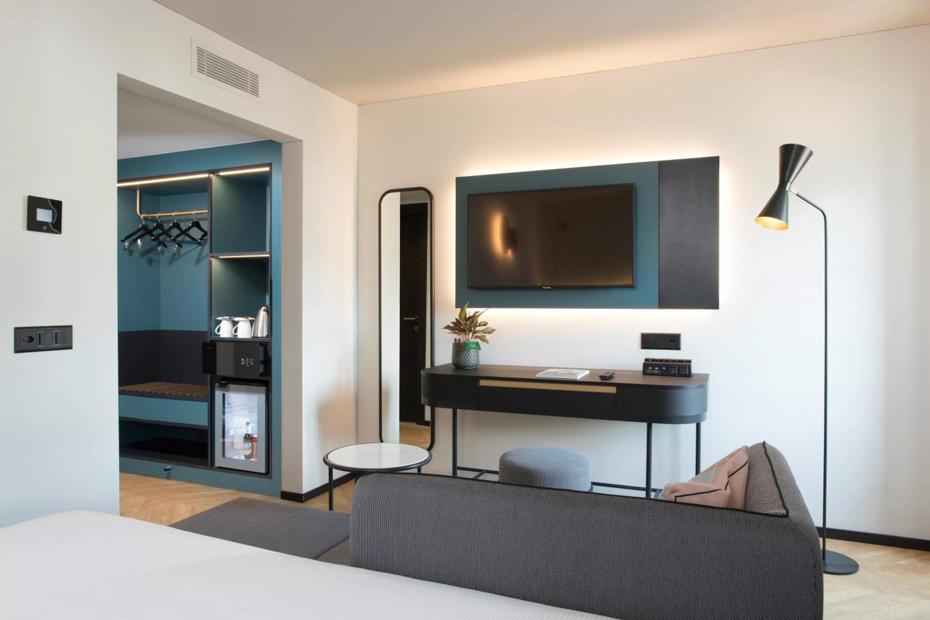 Decorative detail, Bed in LUGANODANTE Boutique & Lifestyle Hotel