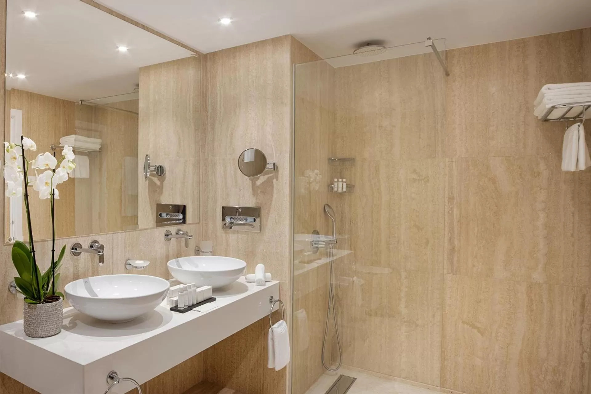 Bathroom in Grecian Bay