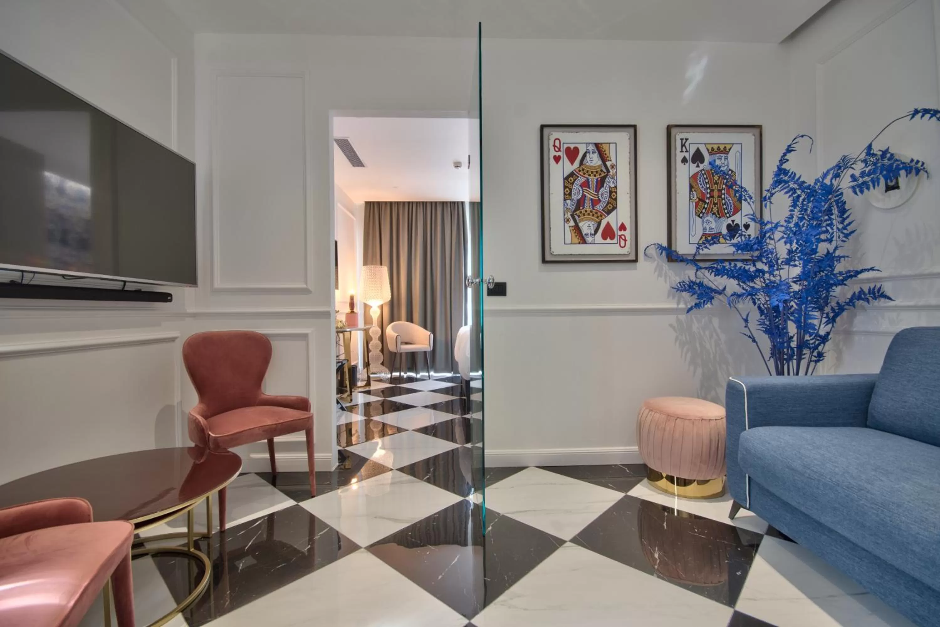 HOLM Boutique & SPA - IK Collection