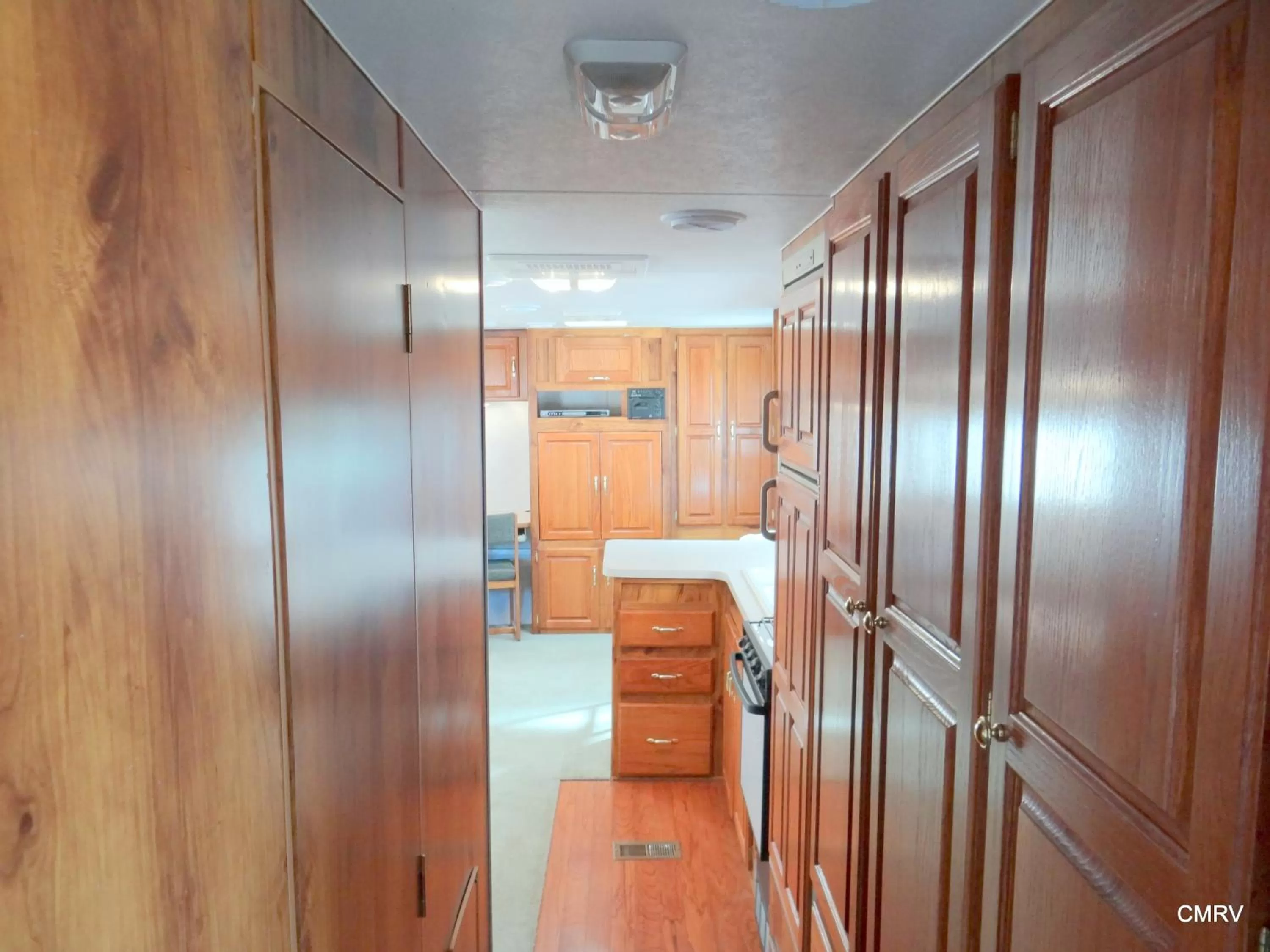 Bed in The Canyon Motel & RV Park