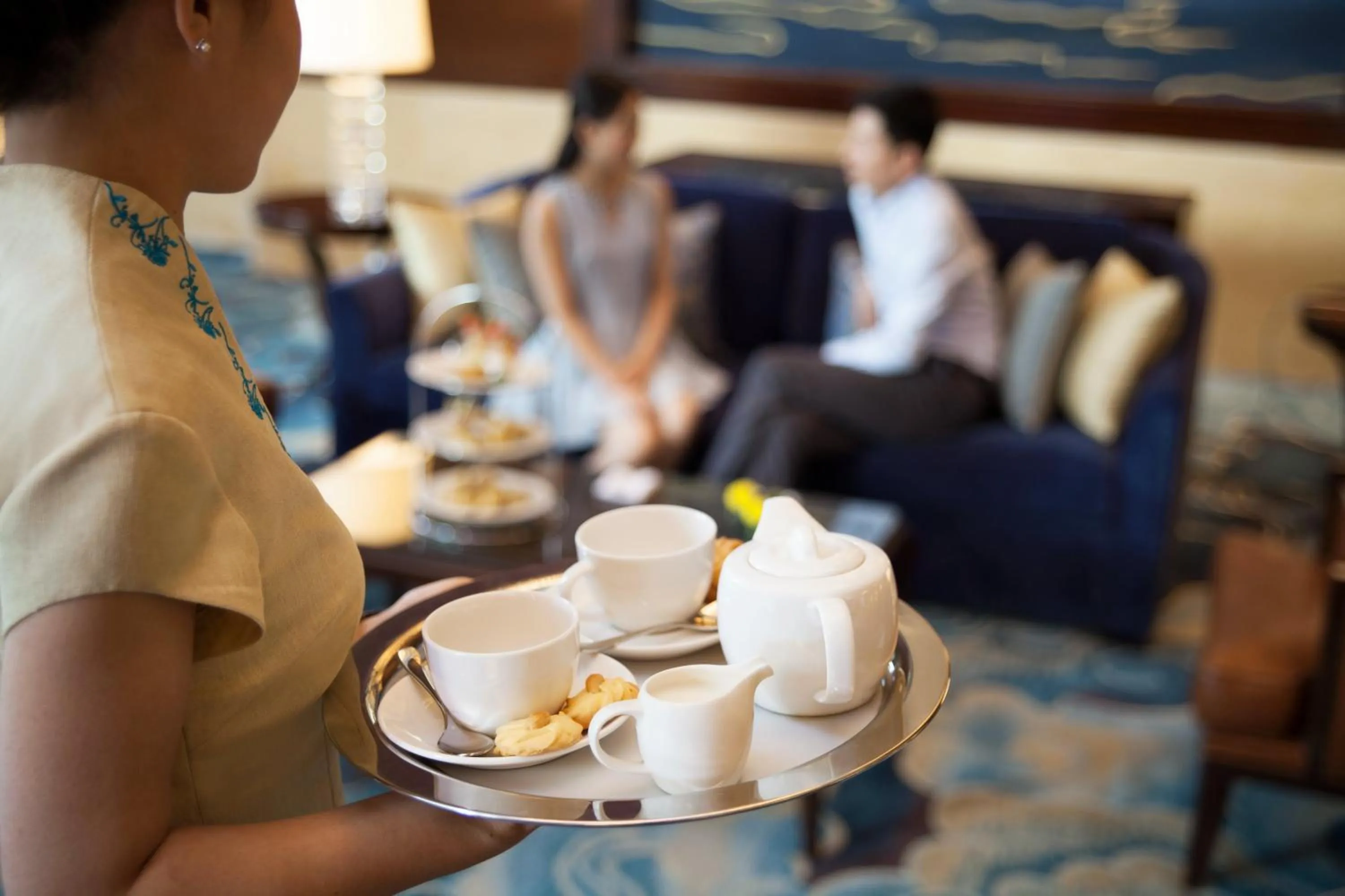 Lounge or bar in Shangri-La Hefei