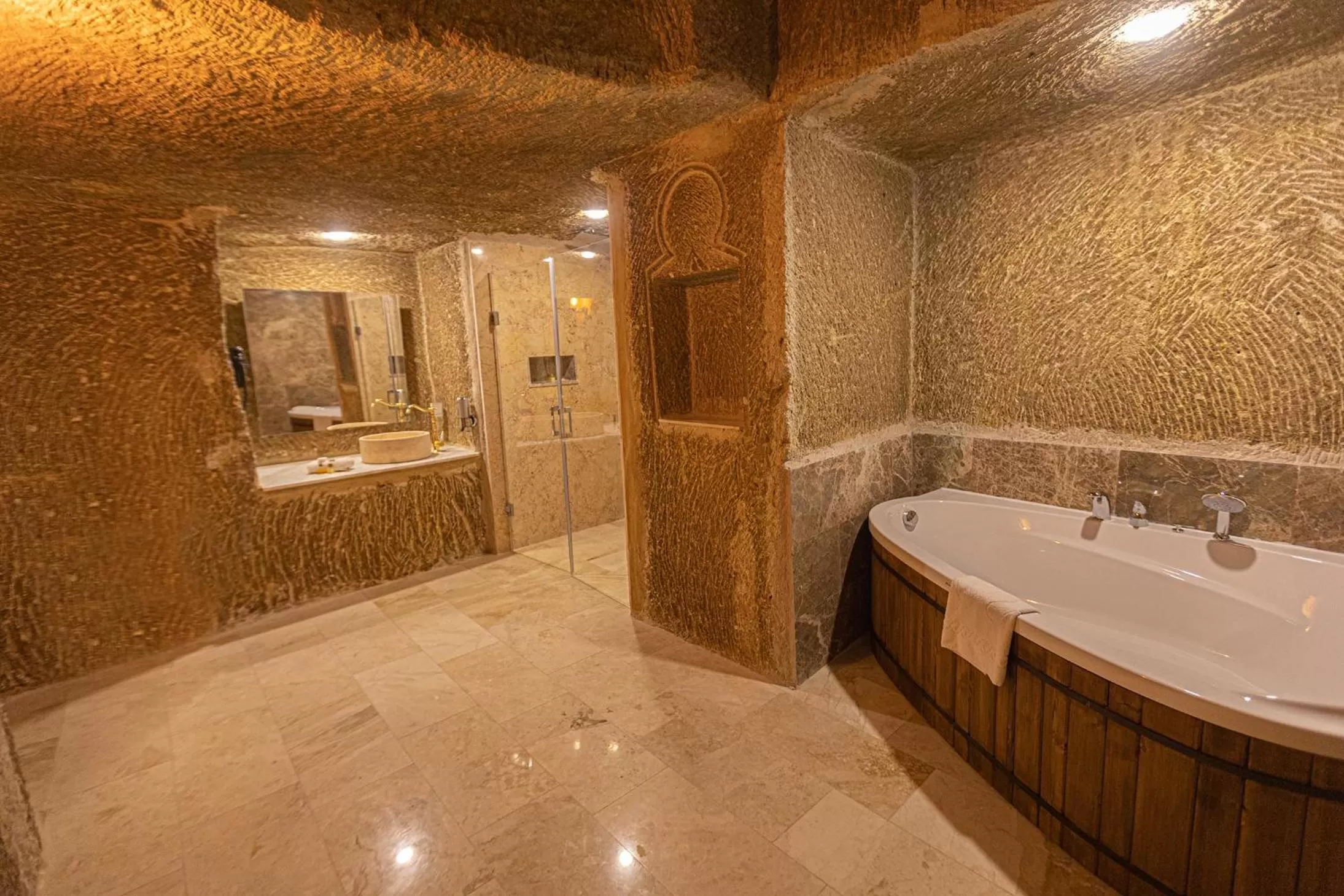 Bathroom in Taskonak Hotel