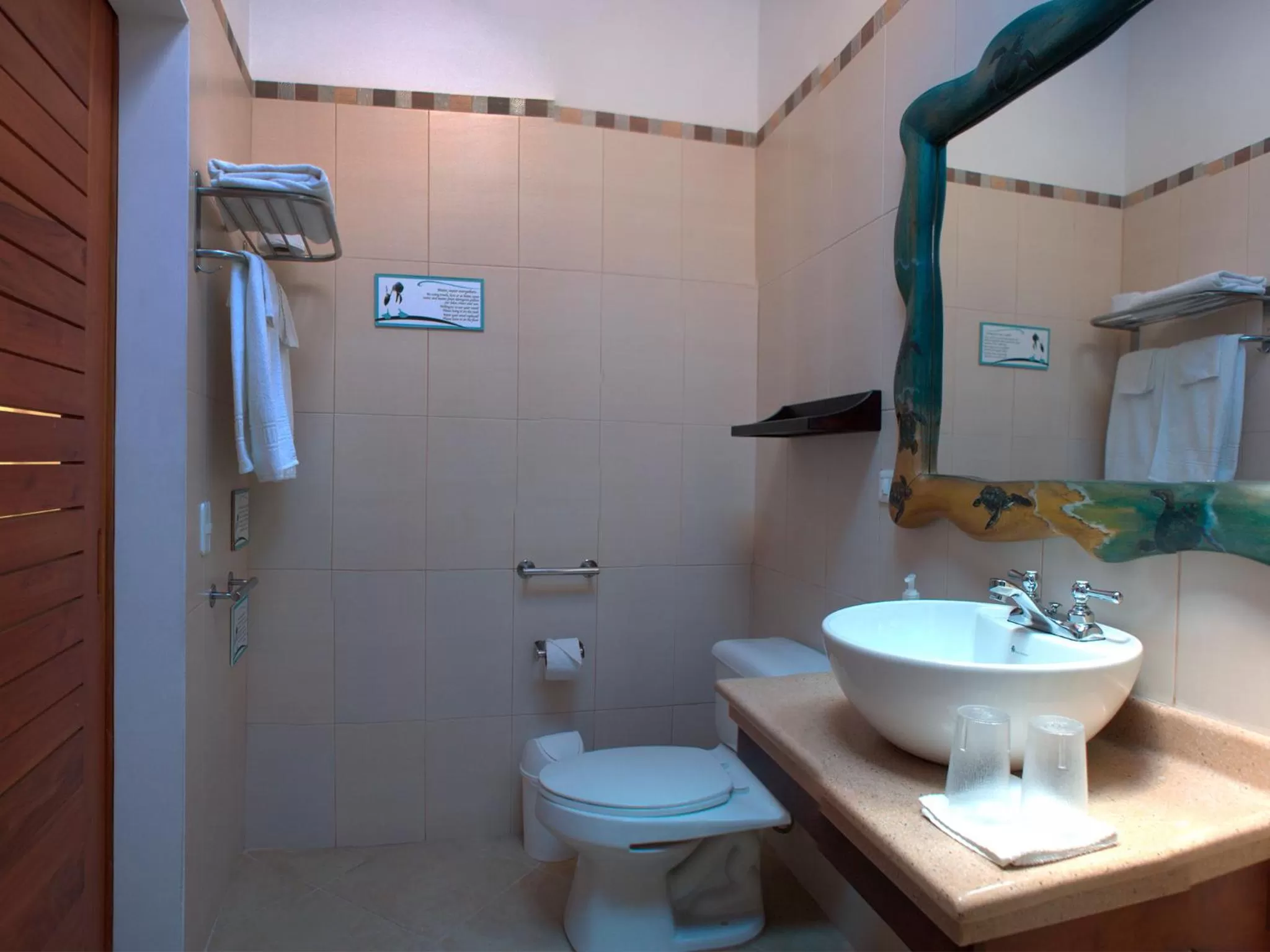 Bathroom in Hotel Galapagos Suites B&B