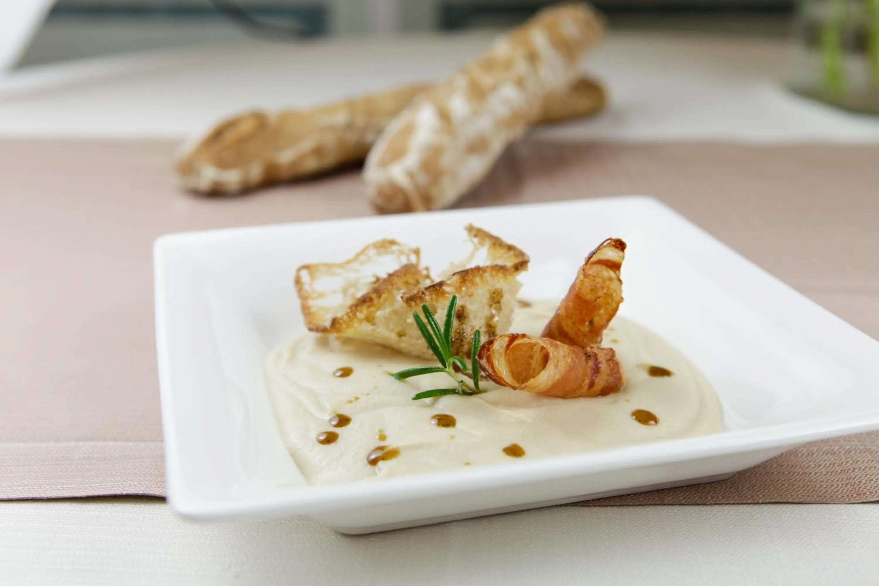 Food and drinks in Hotel Fontana Olente