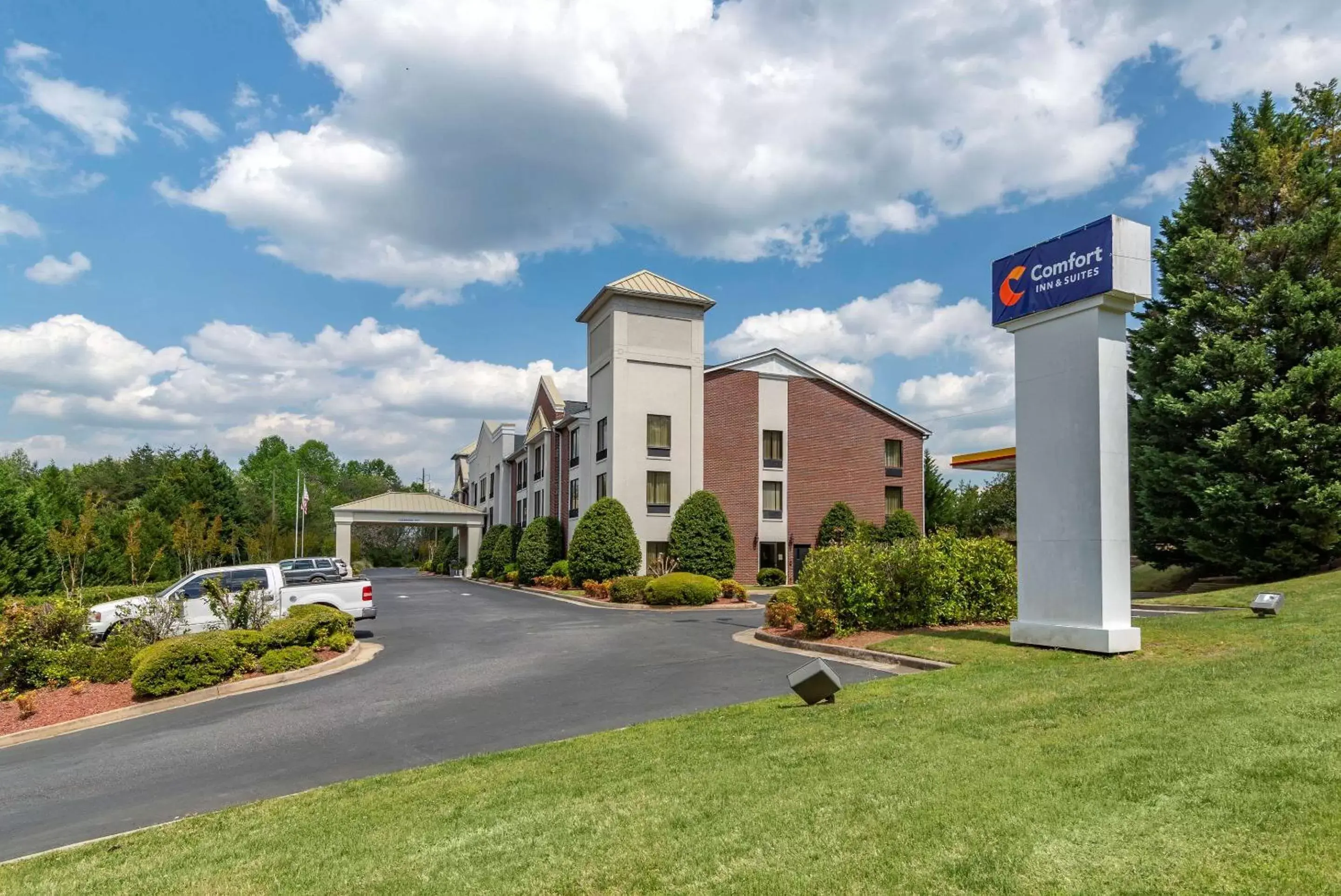 Comfort Inn & Suites Dahlonega University Area Comfort Inn & Suites Dahlonega University Area