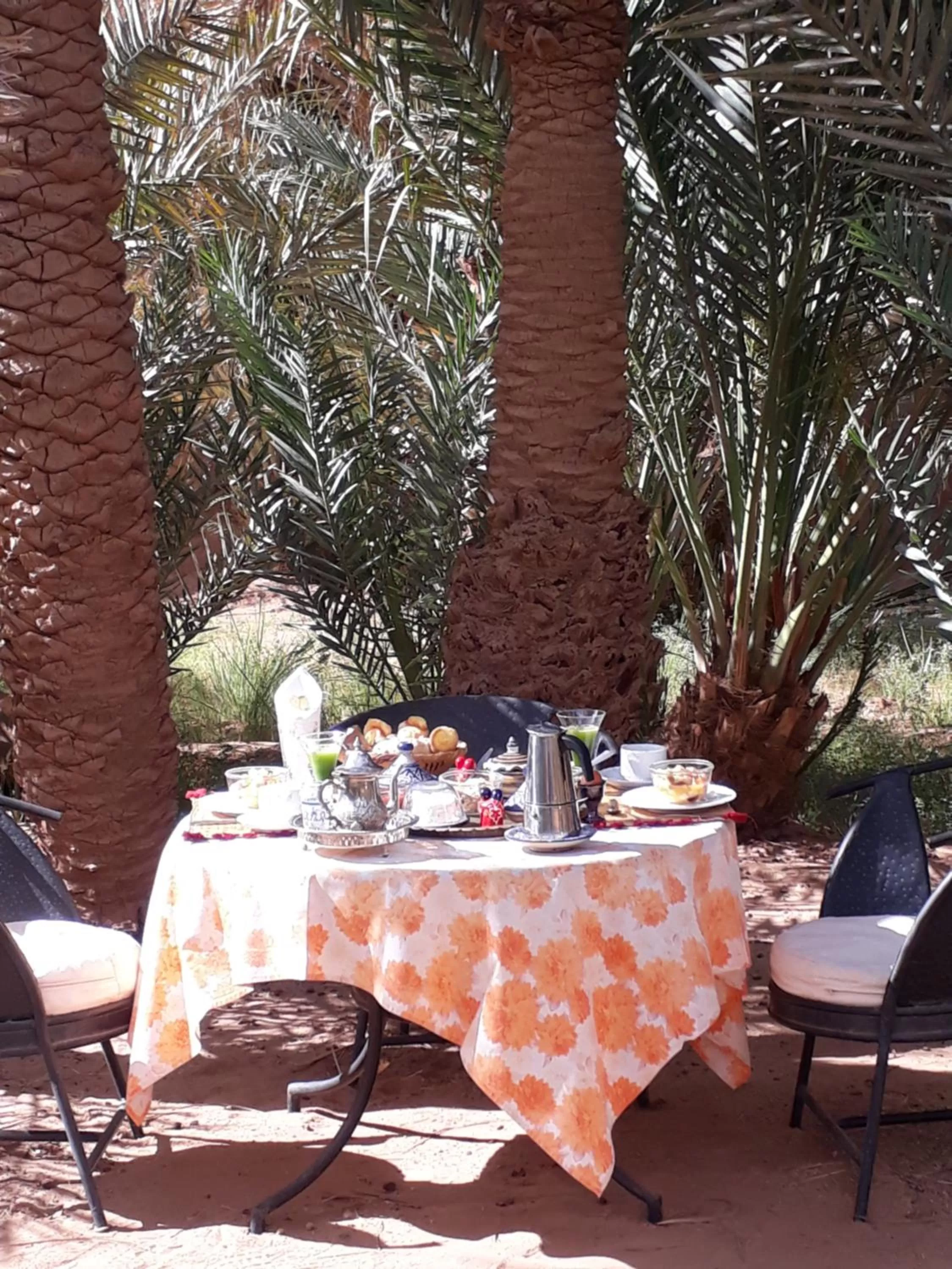 Breakfast in Dar Paru