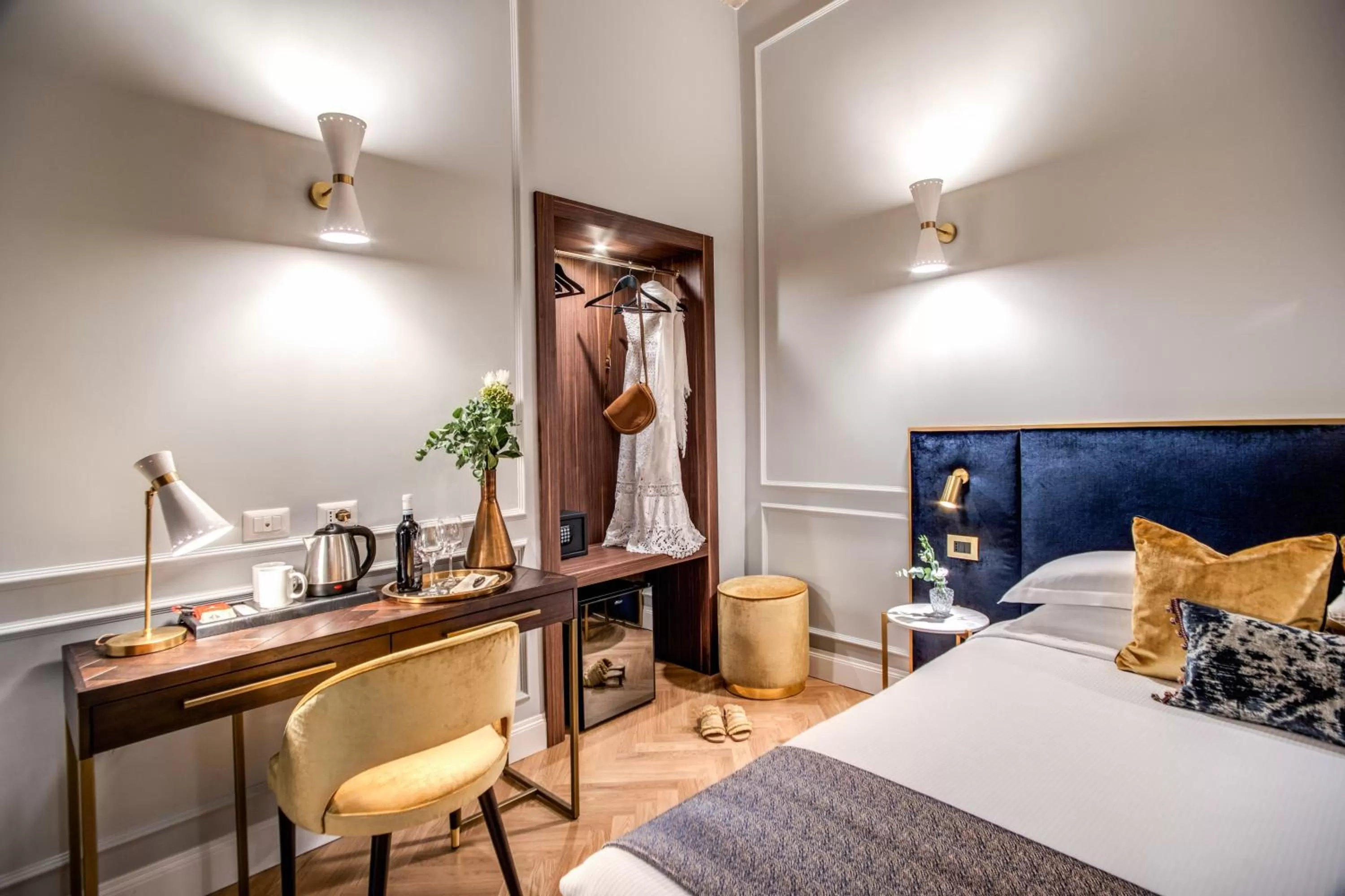 Bed in Tree Charme Augusto Boutique Hotel