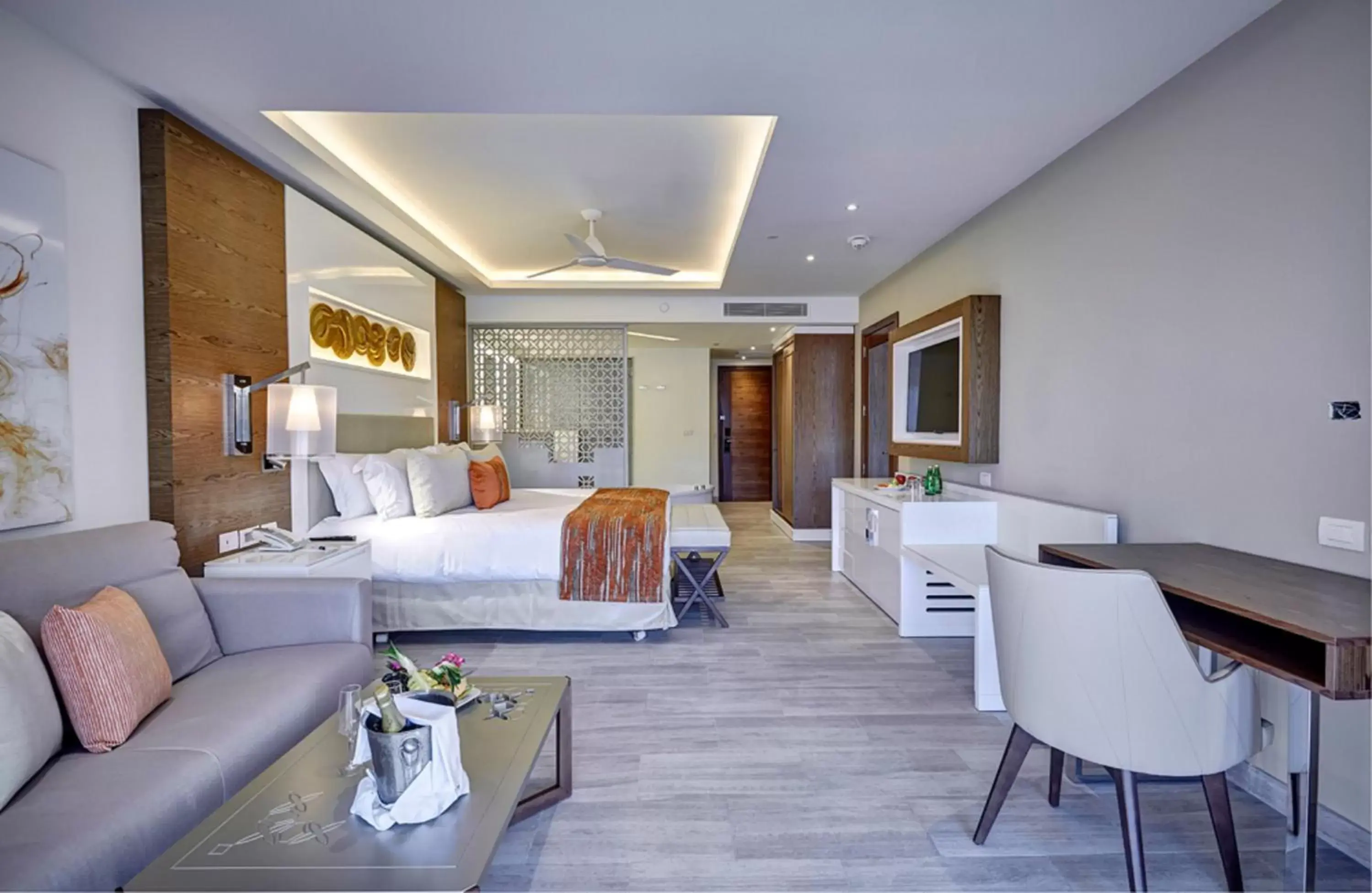 Luxury Junior Suite in Royalton Bavaro, An Autograph Collection All-Inclusive Resort & Casino Luxury Junior Suite in Royalton Bavaro, An Autograph Collection All-Inclusive Resort & Casino