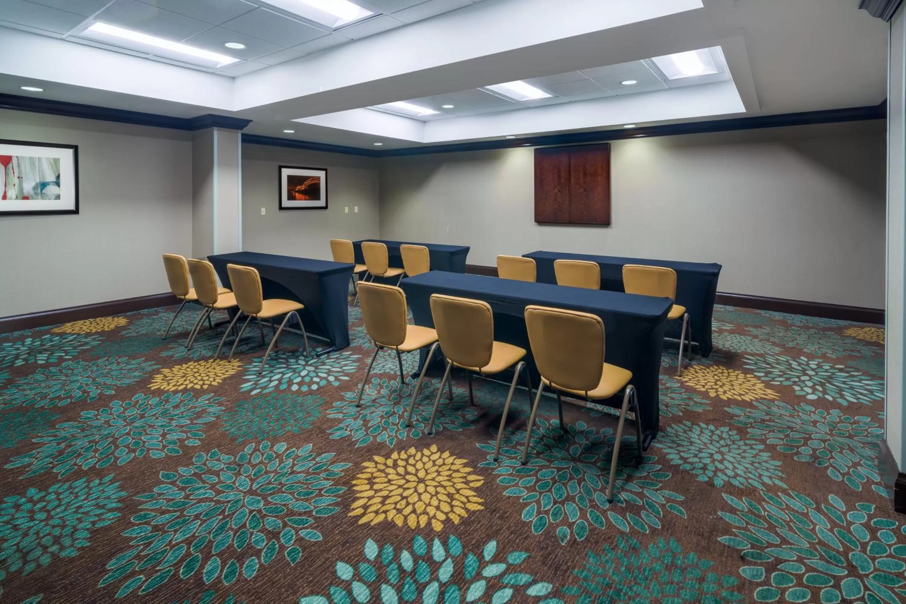 Meeting/conference room in Staybridge Suites Memphis-Poplar Ave East by IHG