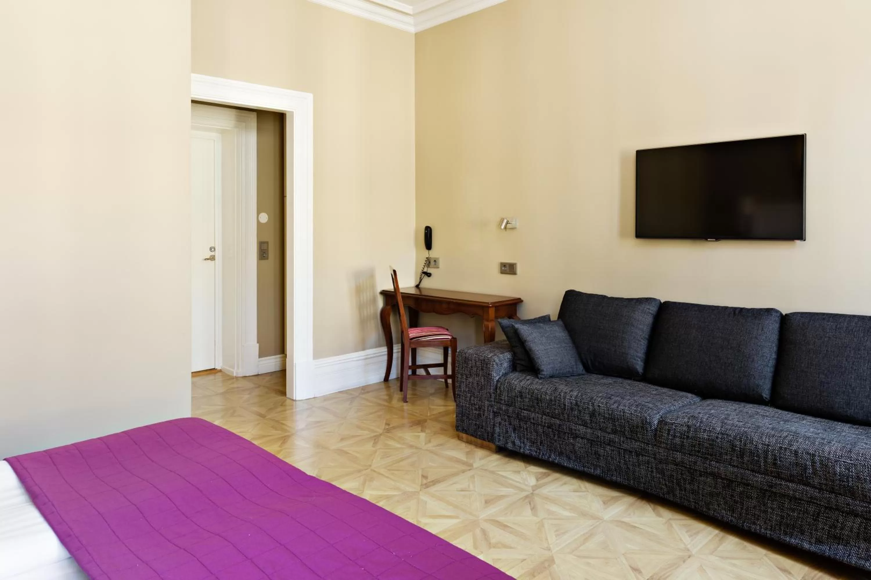 Photo of the whole room, Bed in Hotel Vasa, BW Signature Collection