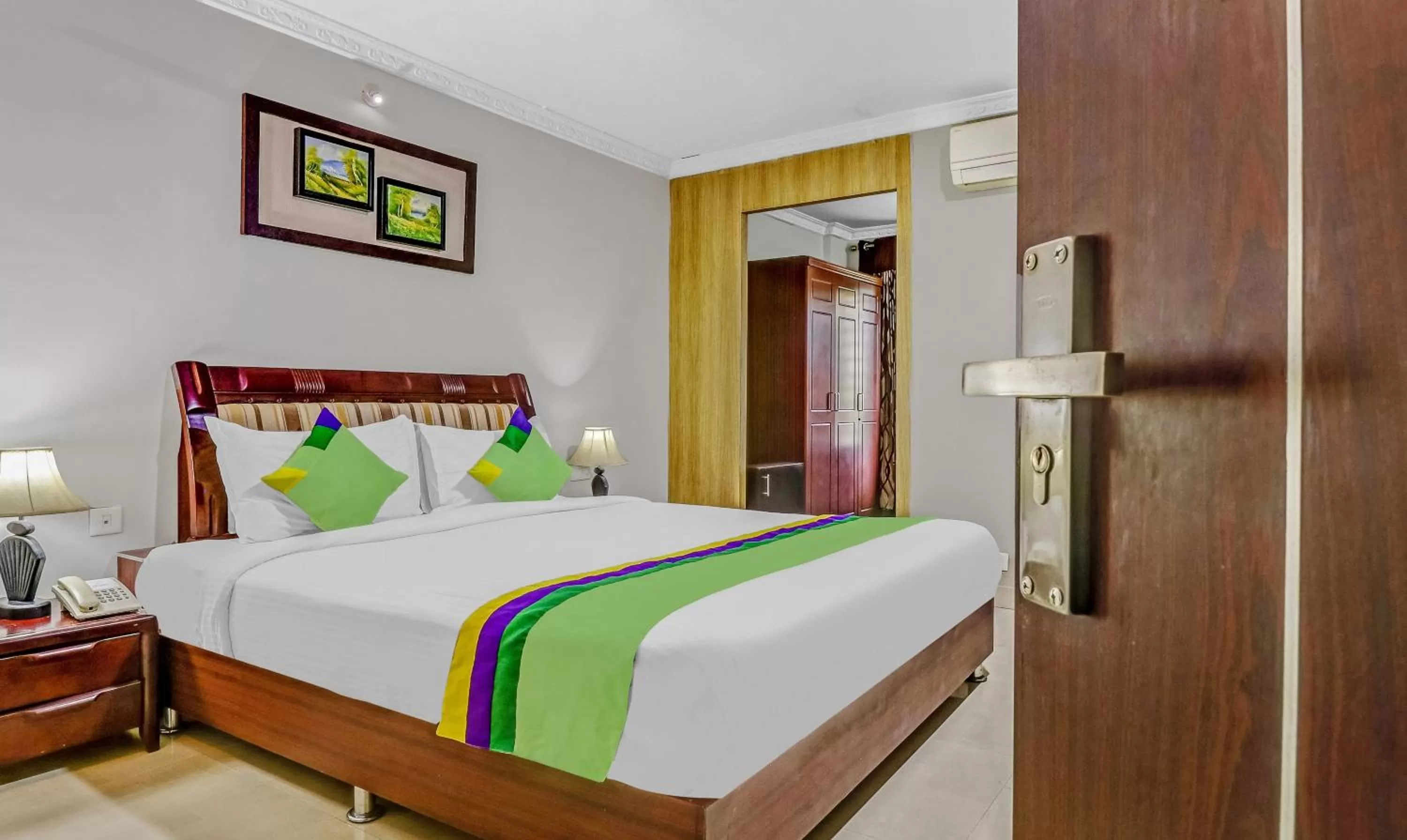Bedroom, Bed in Treebo Symphony Hotels And Resorts Angamally