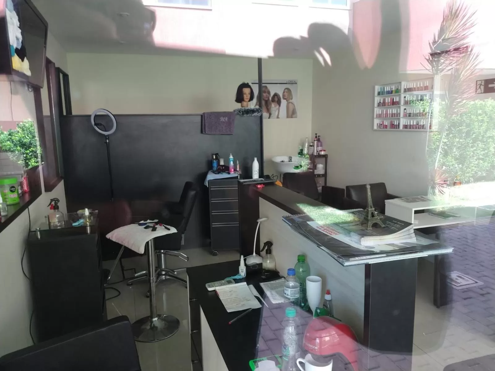 hair dryier in Apartamento no Golden Lake - pé na areia, agua de côco e cervejinha