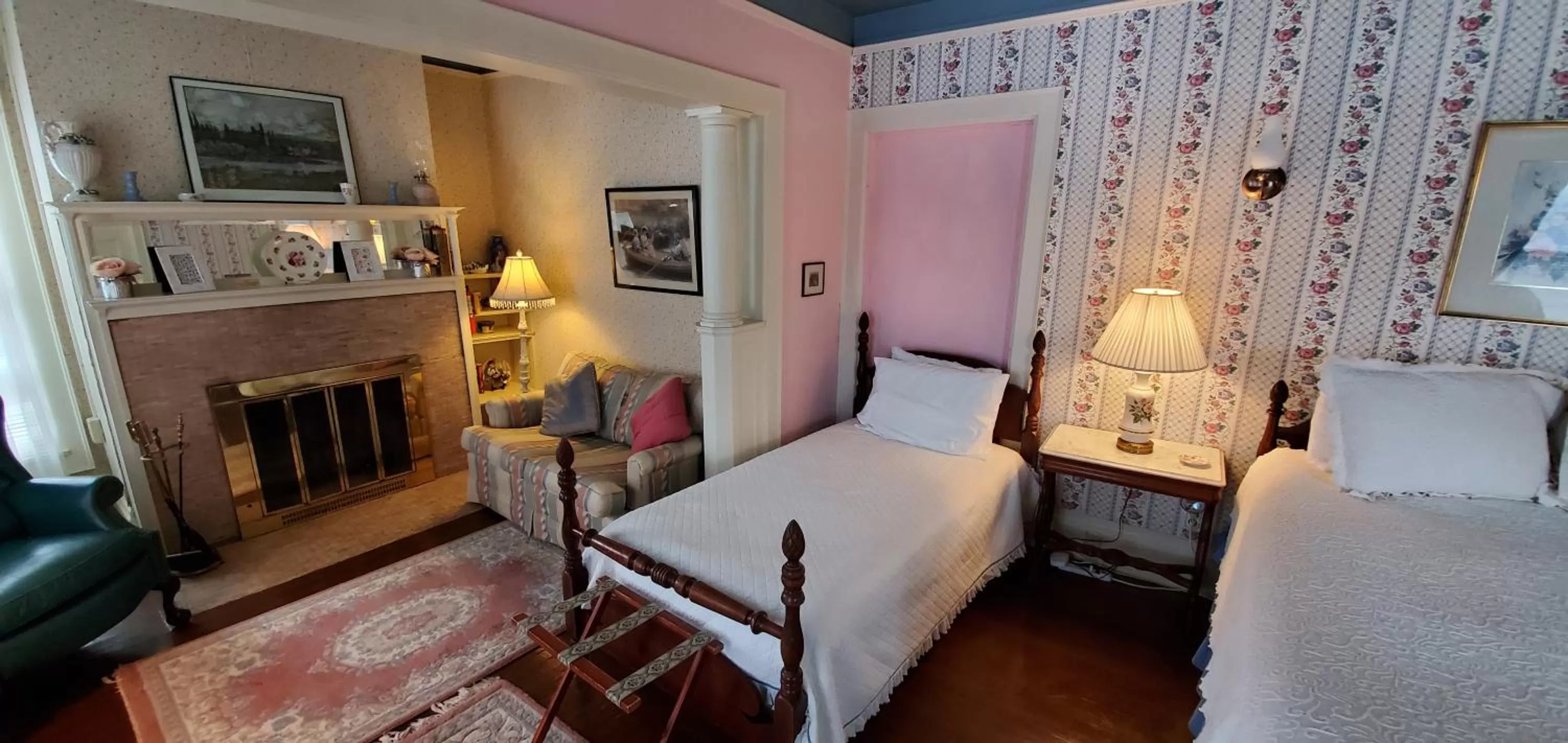 Photo of the whole room, Bed in Saravilla Bed & Breakfast