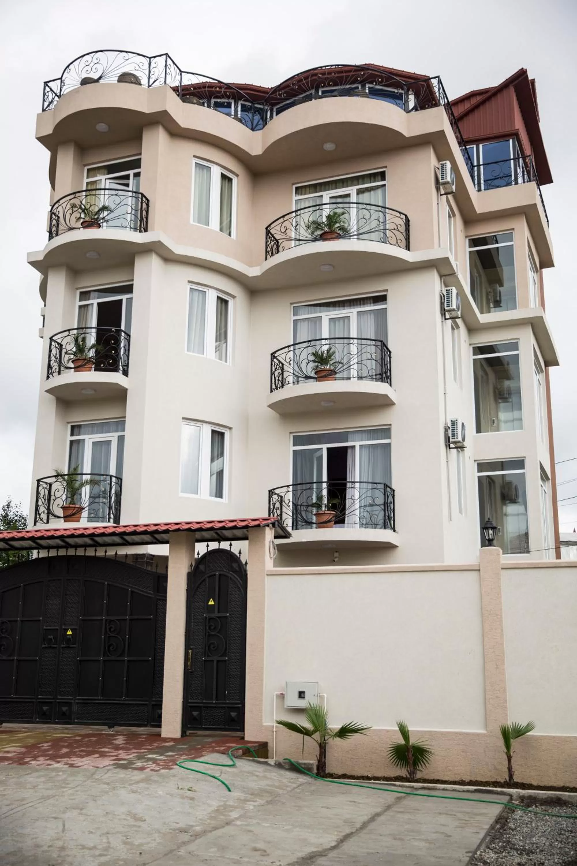 Property Building in Hotel Maria