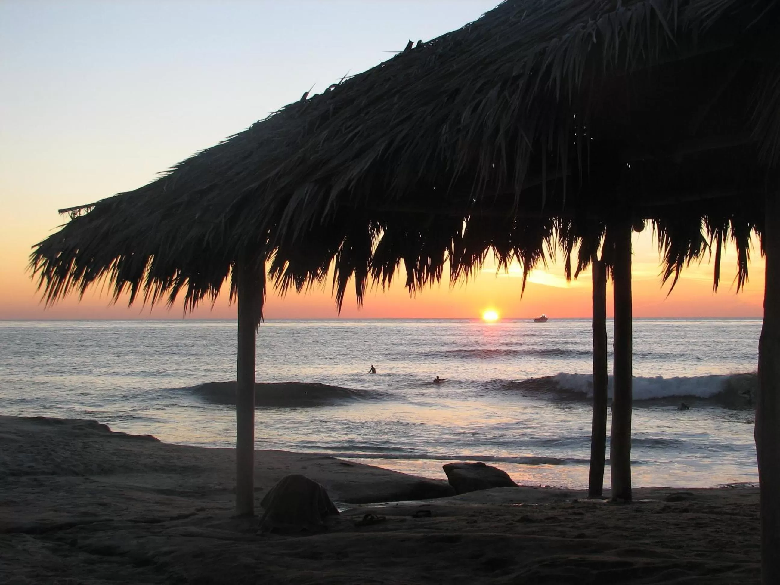 Beach in The Shoal Hotel La Jolla Beach