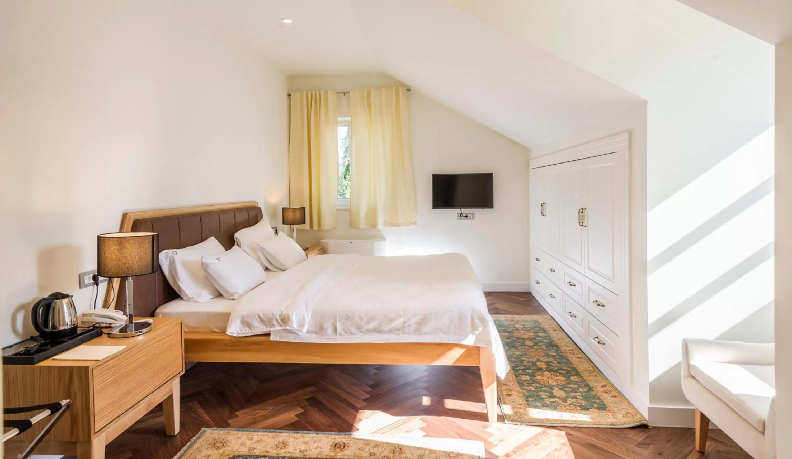 Bed in Hotel Gradska Cetinje