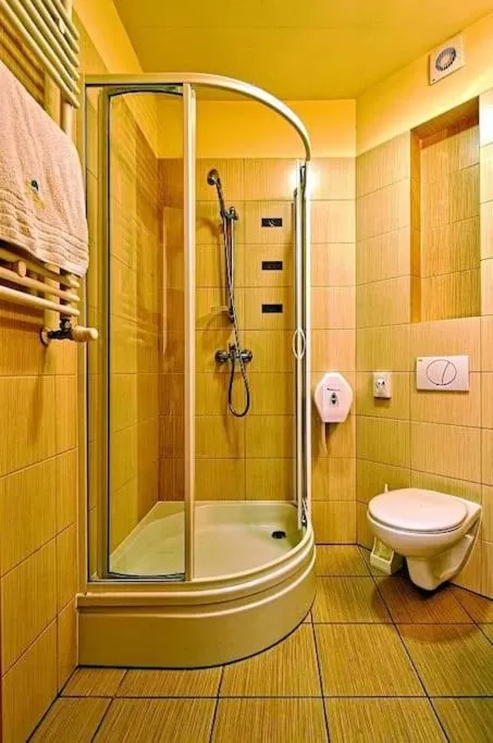 Shower in Rezydencja 5 Dębów