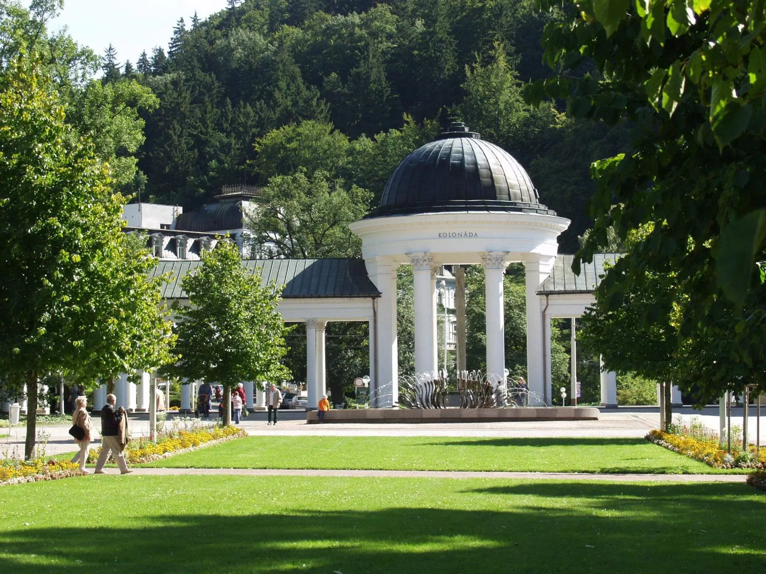 Spa and wellness centre/facilities, Garden in Apartma La Provence