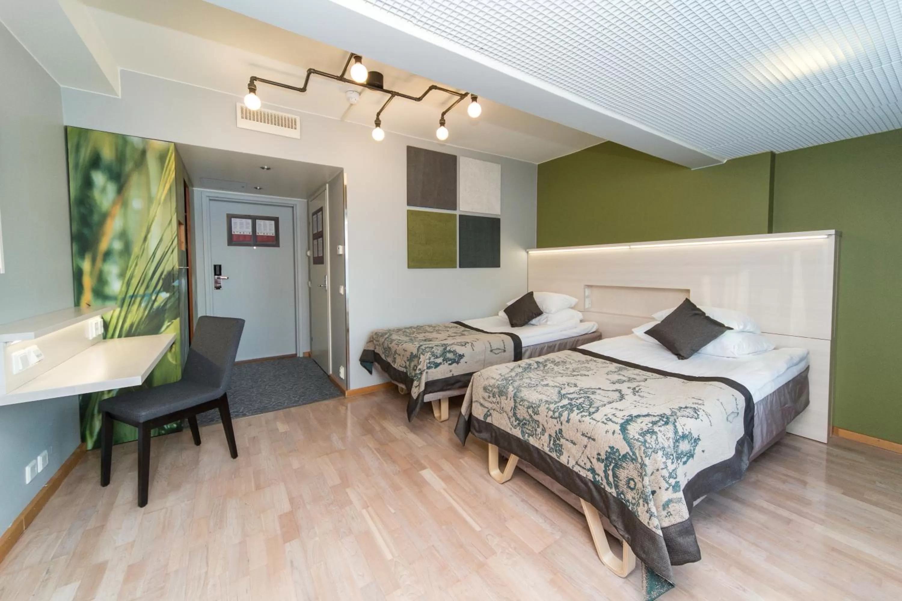 Photo of the whole room, Bed in Original Sokos Hotel Vaakuna Vaasa