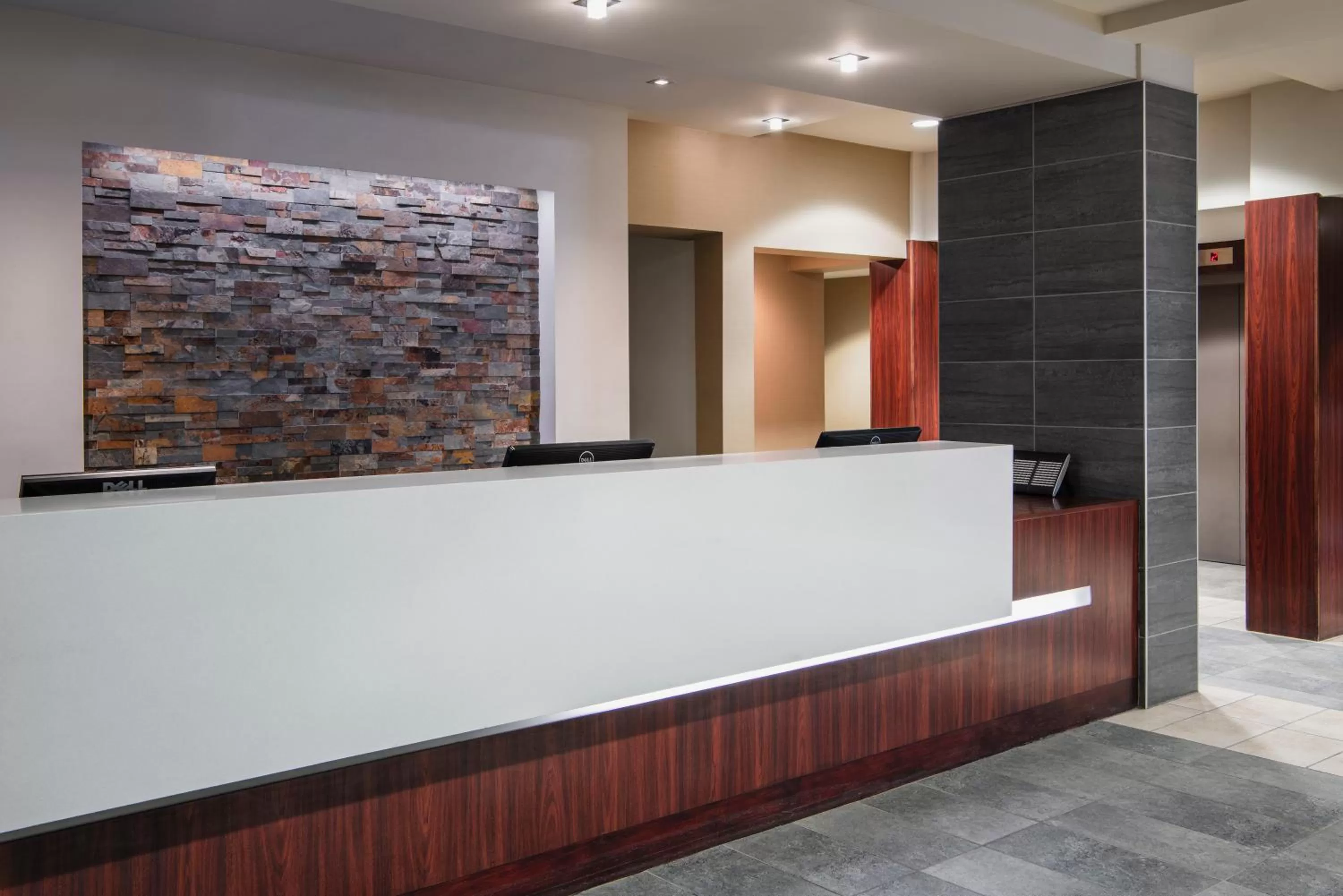 Lobby or reception in Viscount Gort Hotel, Banquet & Conference Centre