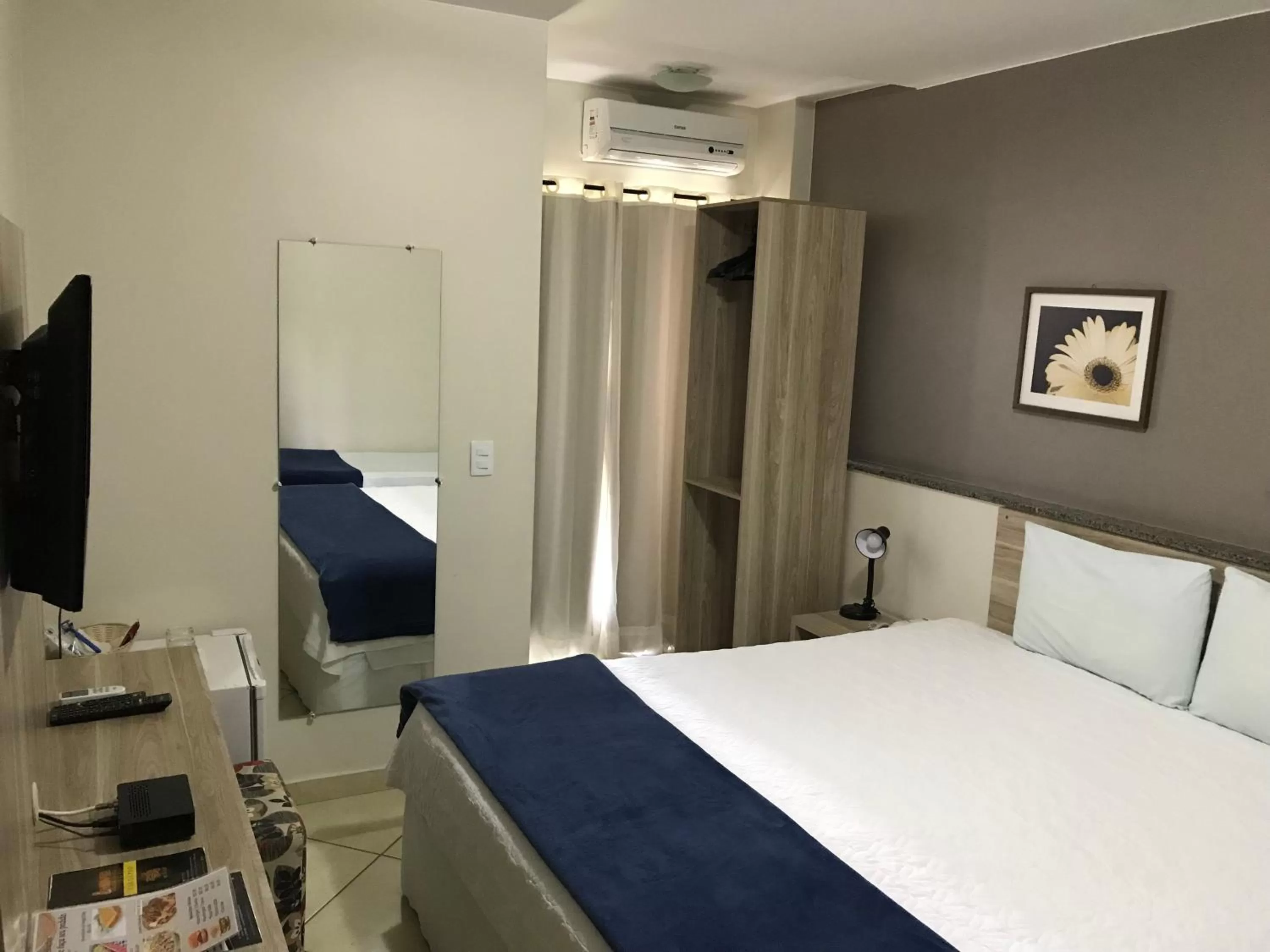 Bed in Hotel Golden JK