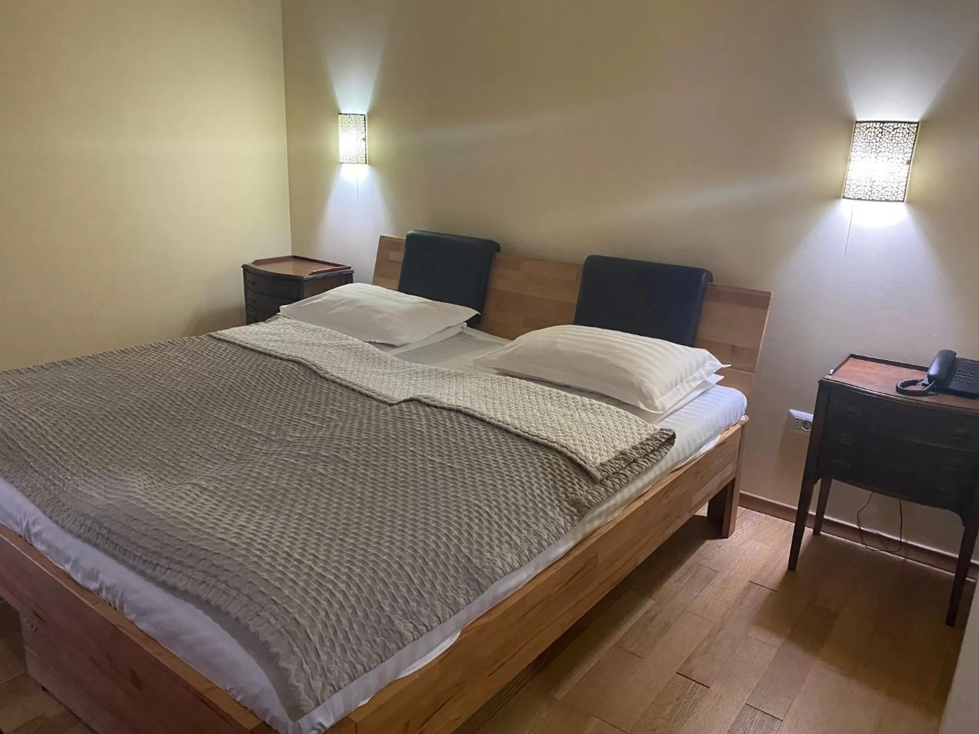 Bed in Hotel Senator