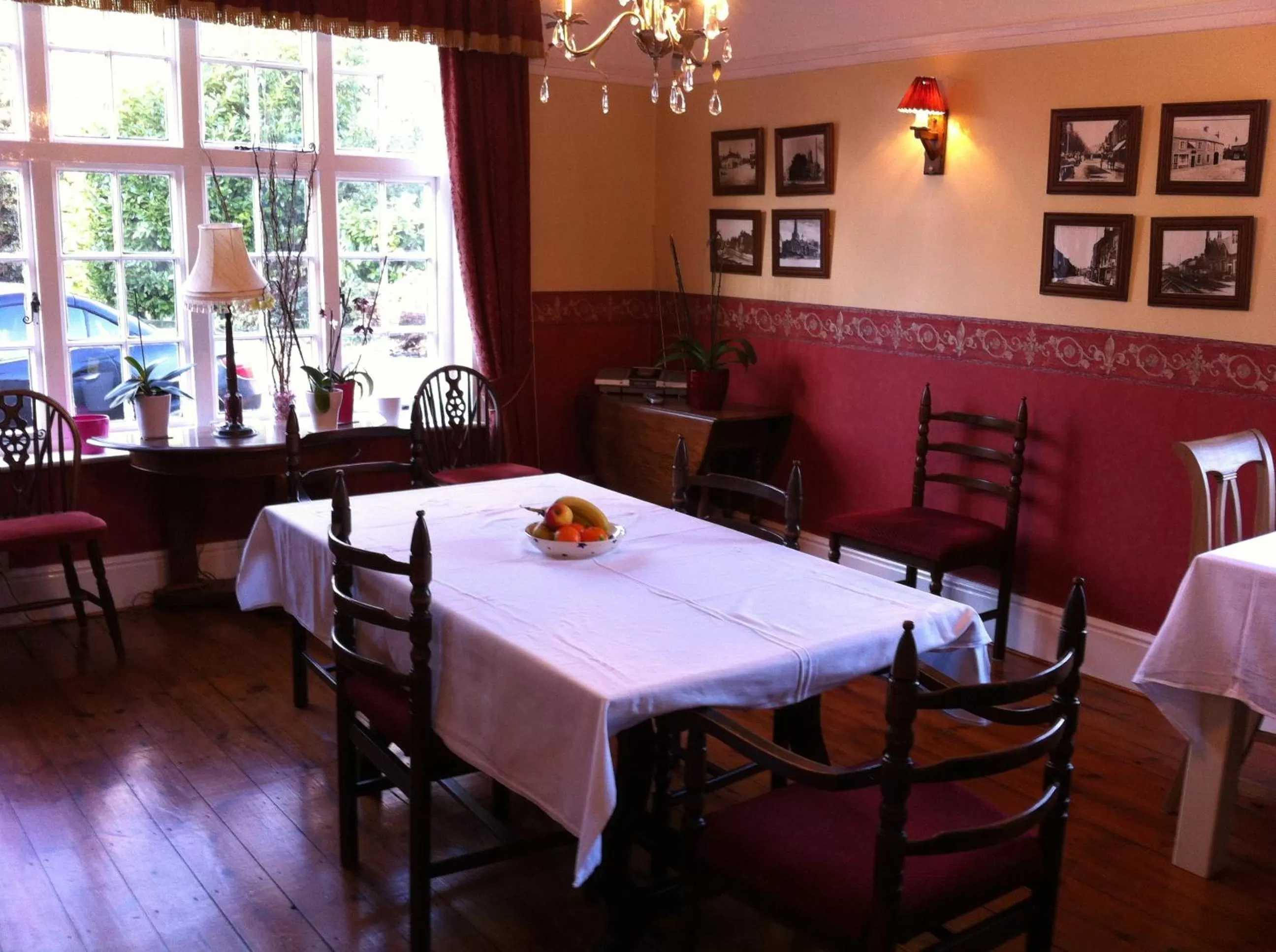 Dining area in Elloe Lodge