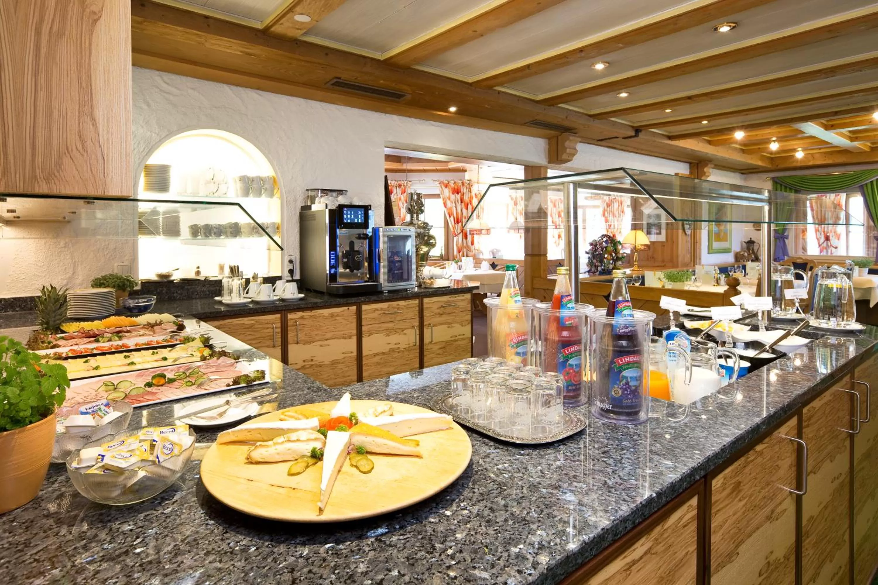 Buffet breakfast, Food in Ringhotel Nebelhornblick