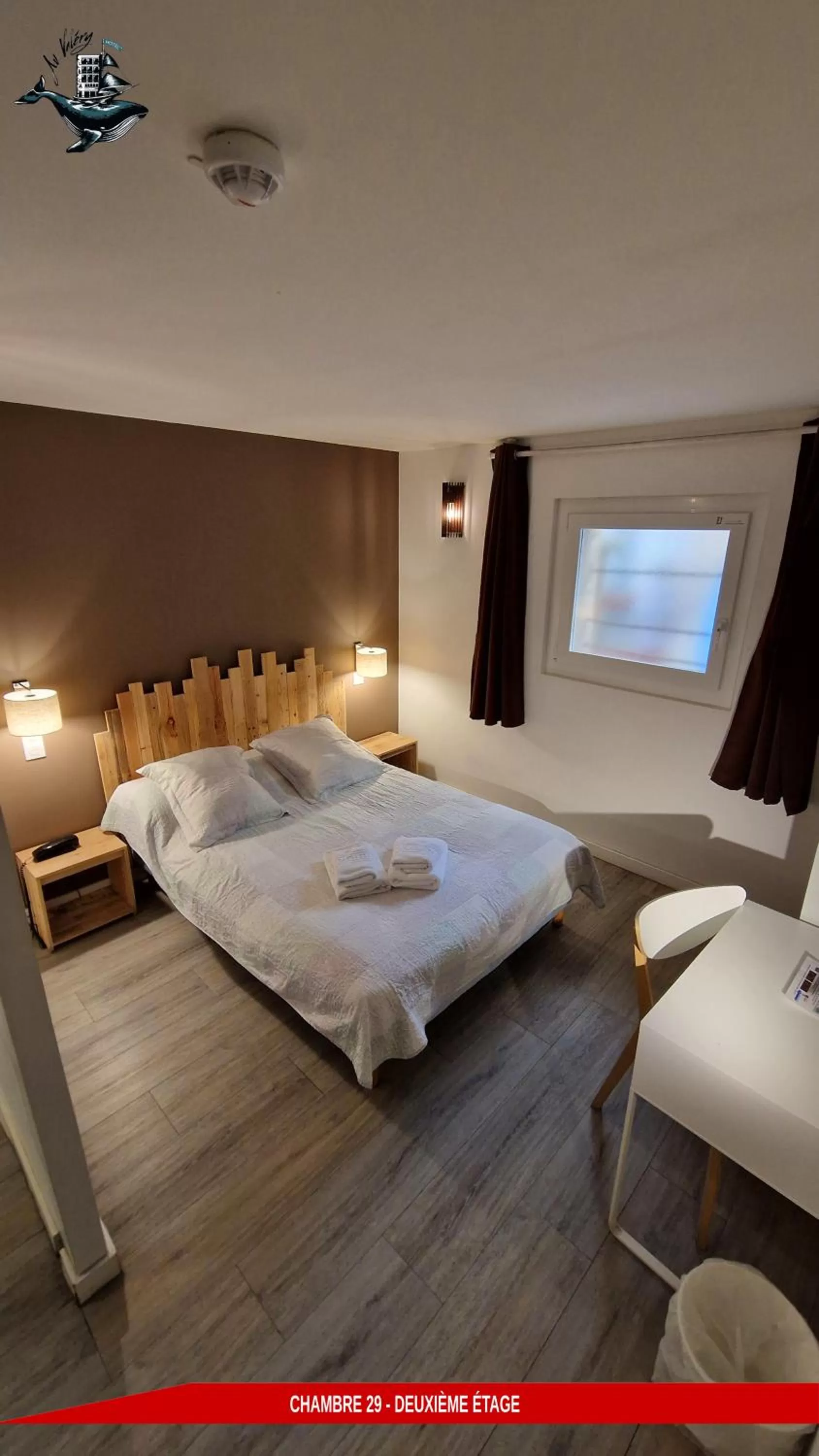 Bed in Hôtel Au Valéry