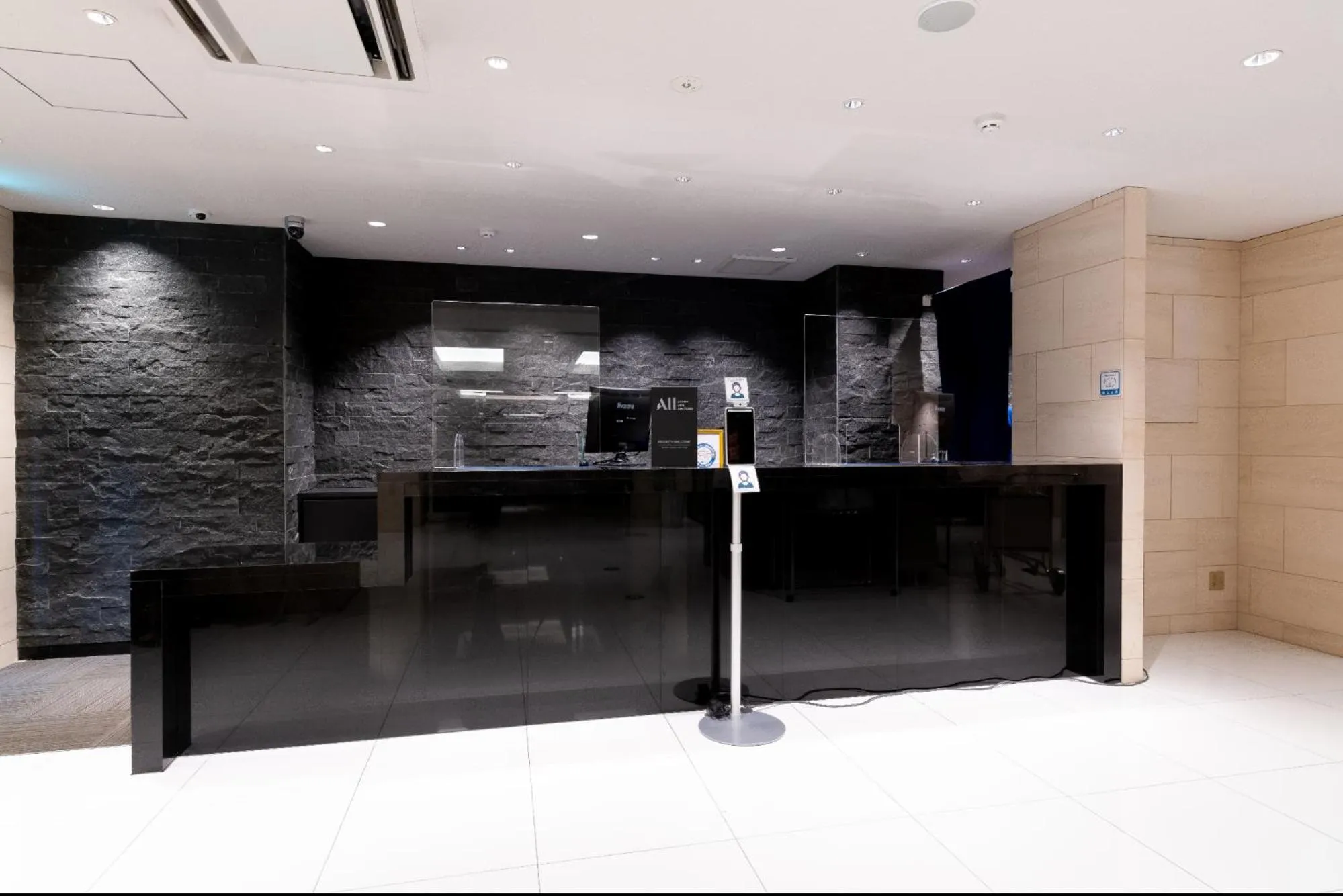 Lobby or reception in ibis Budget Osaka Umeda