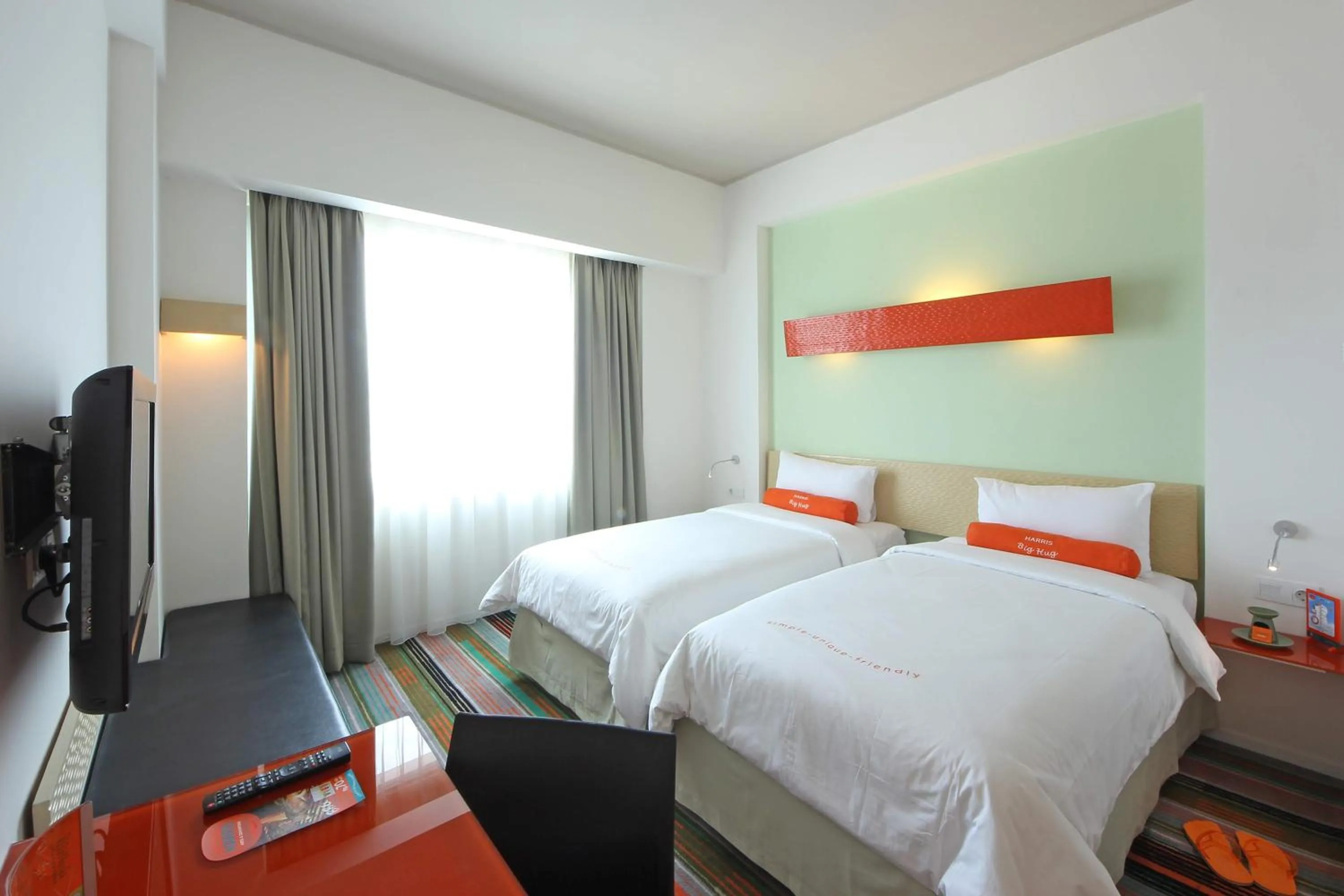 Bedroom, Bed in HARRIS Hotel & Convention Festival Citylink Bandung