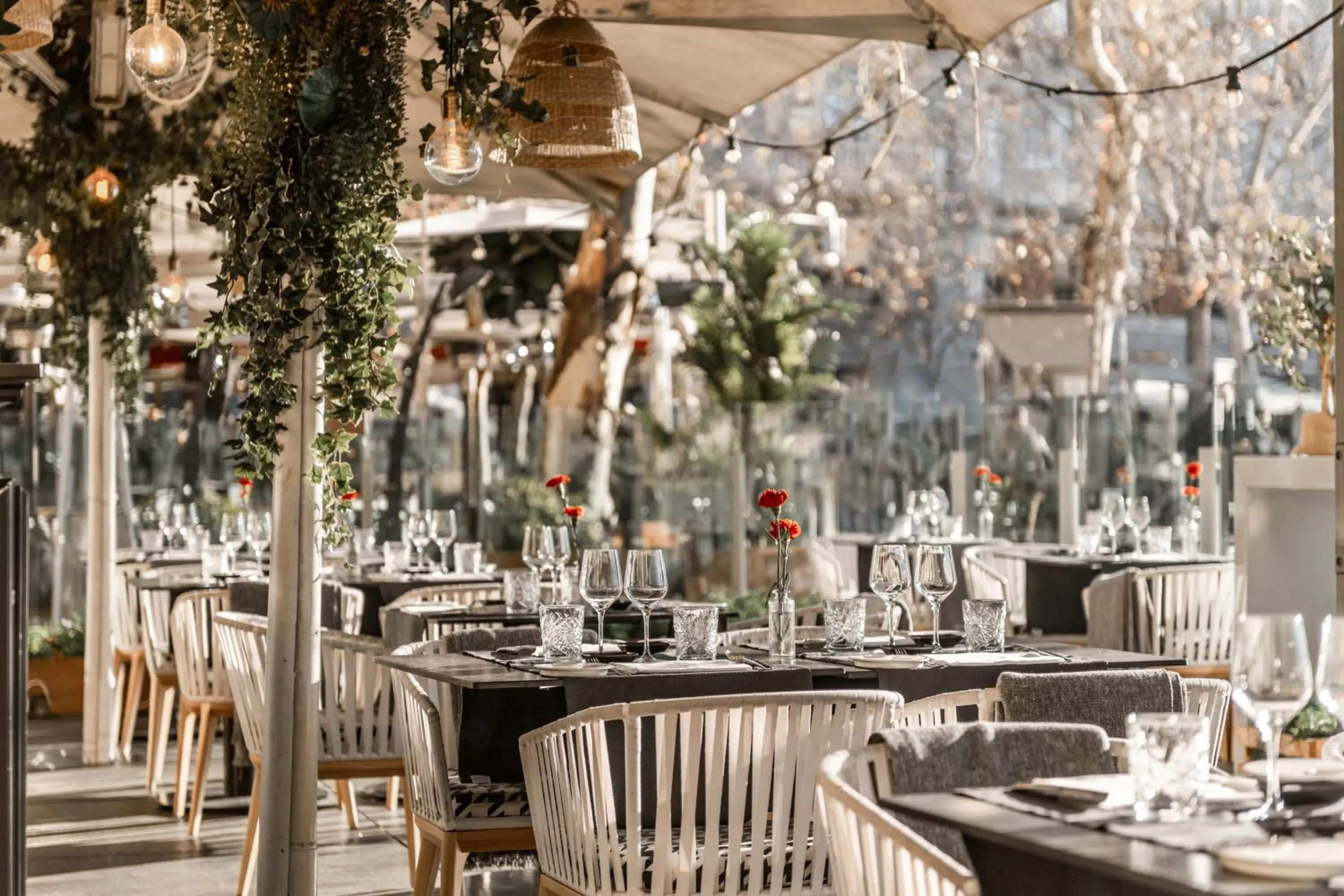 Restaurant/places to eat in Hospes Puerta de Alcalá, a Member of Design Hotels