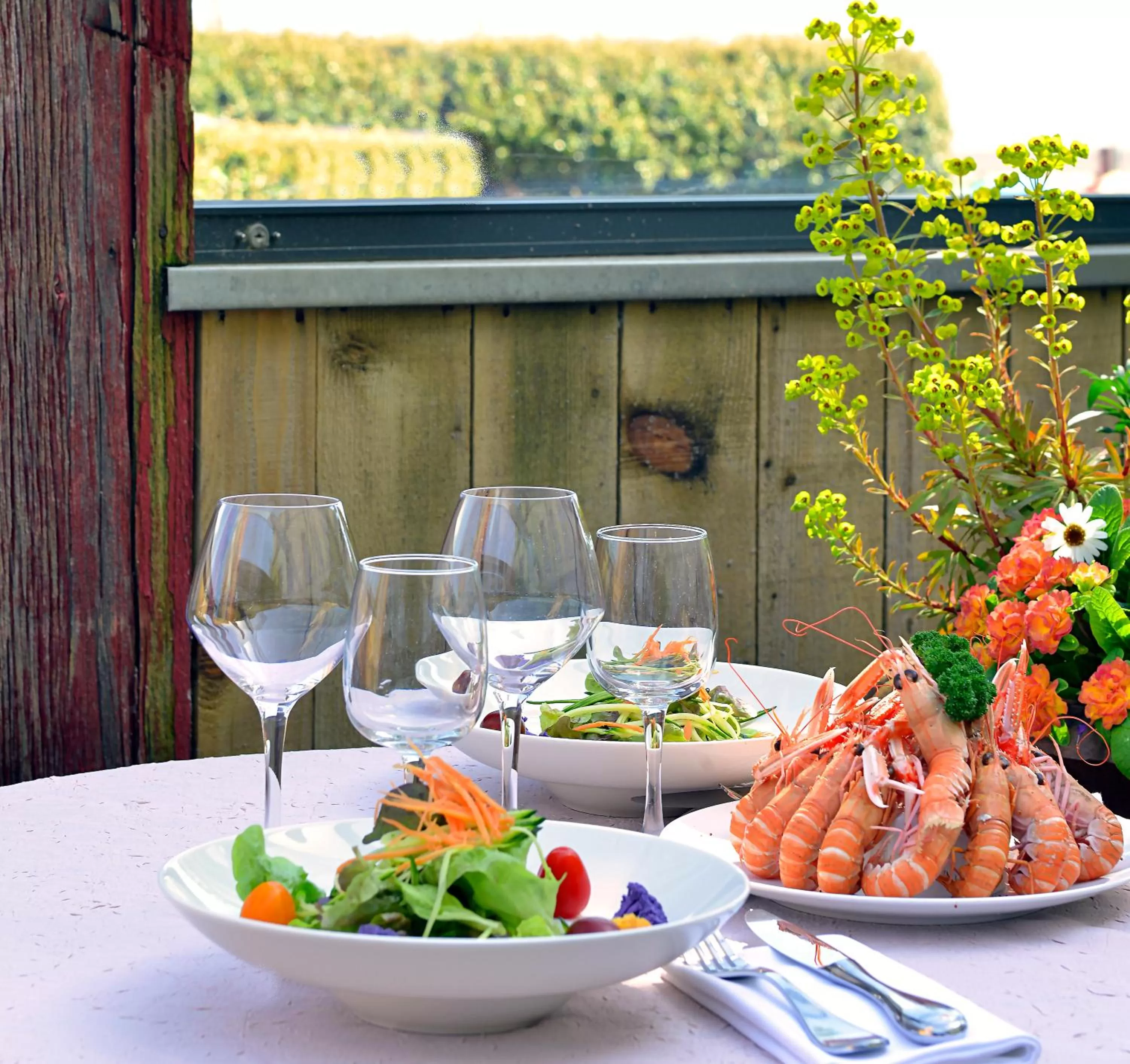 Restaurant/places to eat in Hôtel Restaurant Le Cap