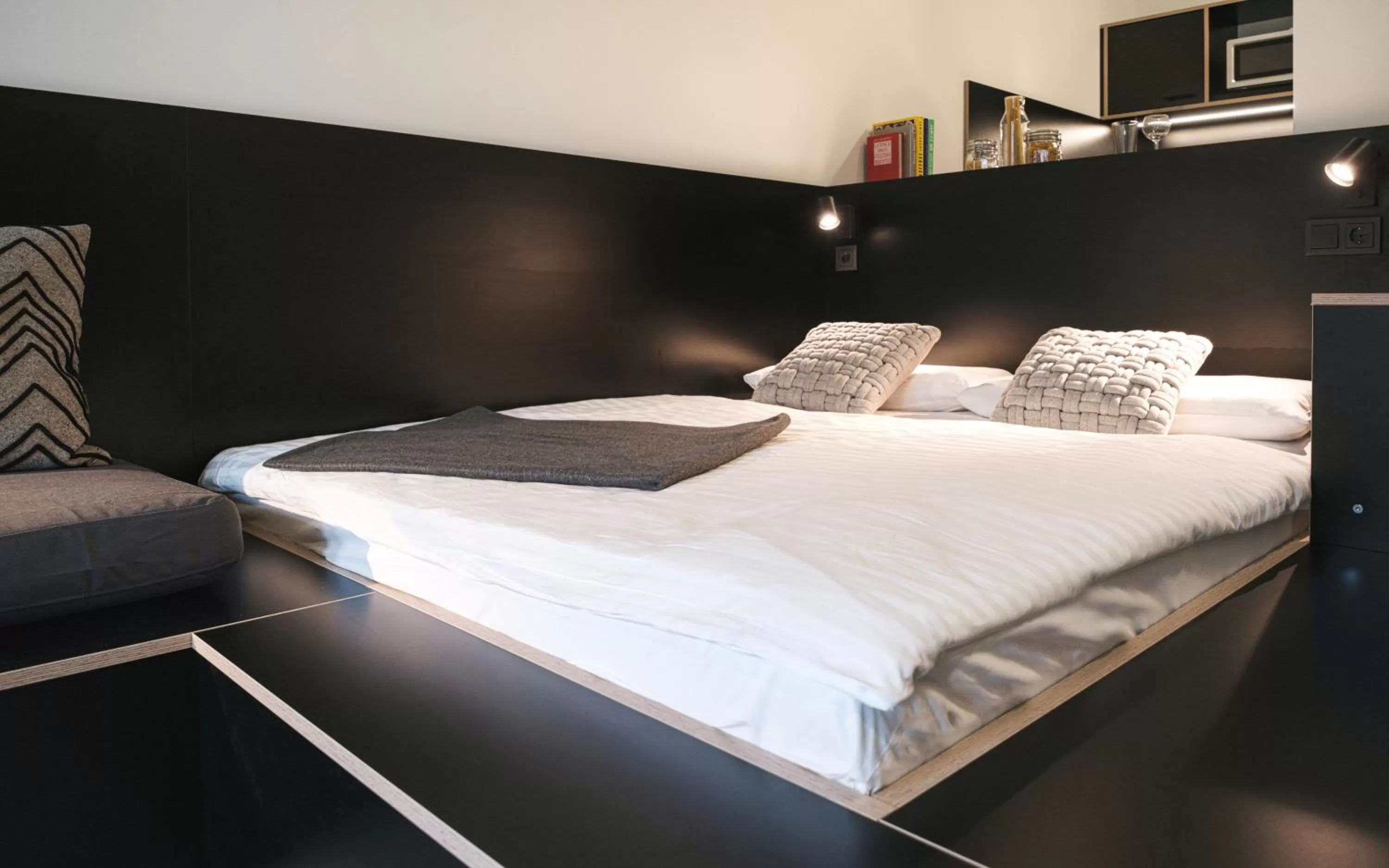 Bed in MoLiving - Design Hotel & Apartments Düsseldorf-Neuss