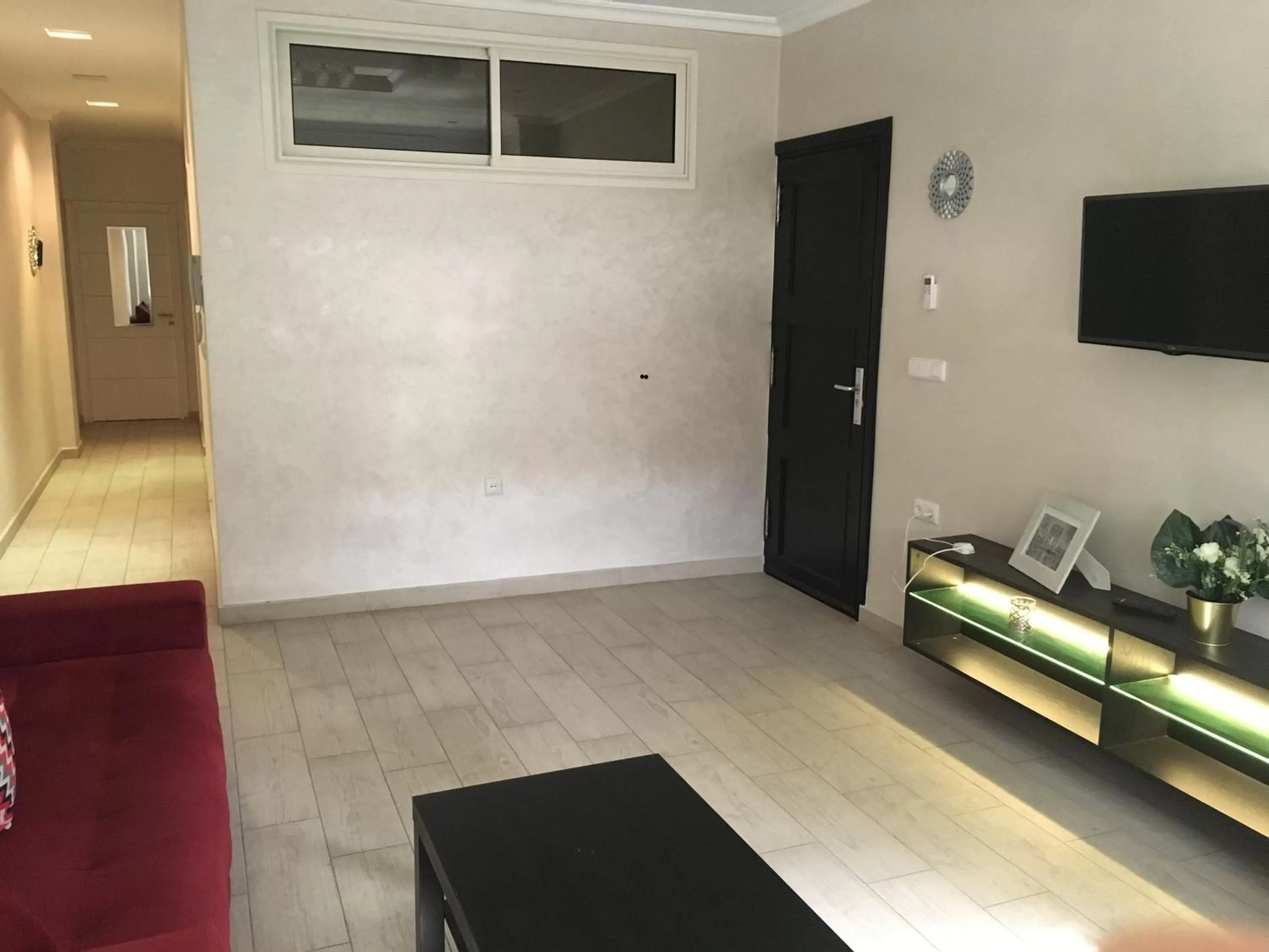 TV/Entertainment Center in Appart Hotel Monaco